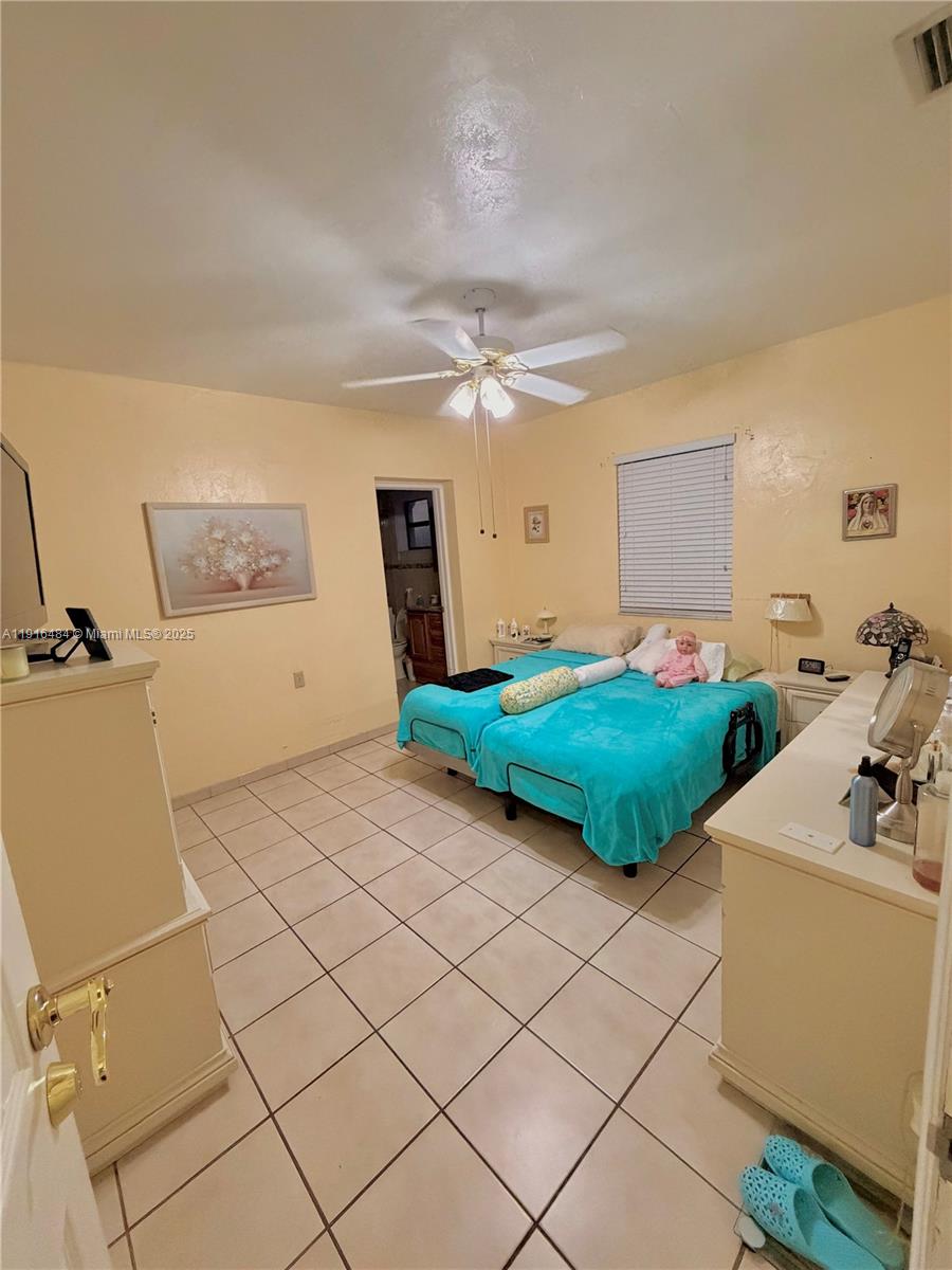 5850 SW 13th Ter West Miami, FL 33144