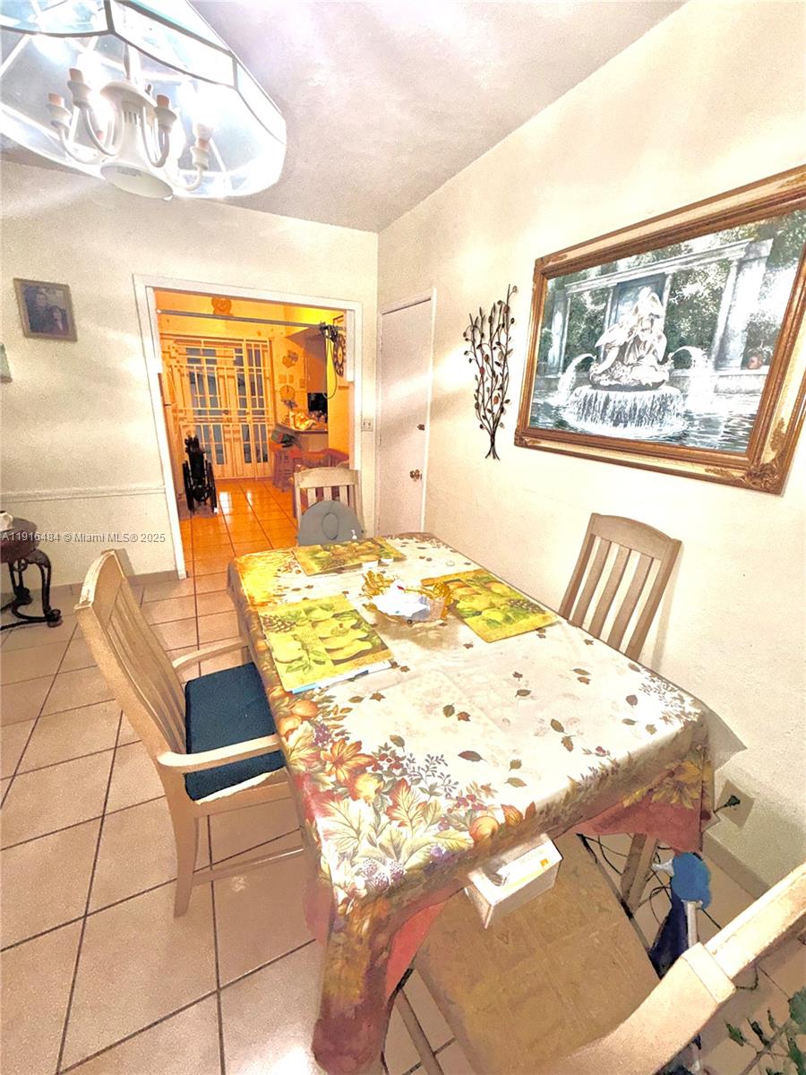 5850 SW 13th Ter West Miami, FL 33144