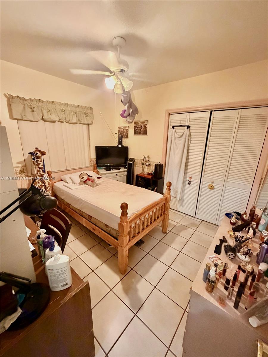 5850 SW 13th Ter West Miami, FL 33144