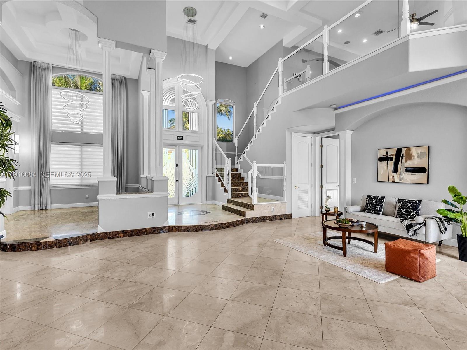 922 Washington St Hollywood, FL 33019