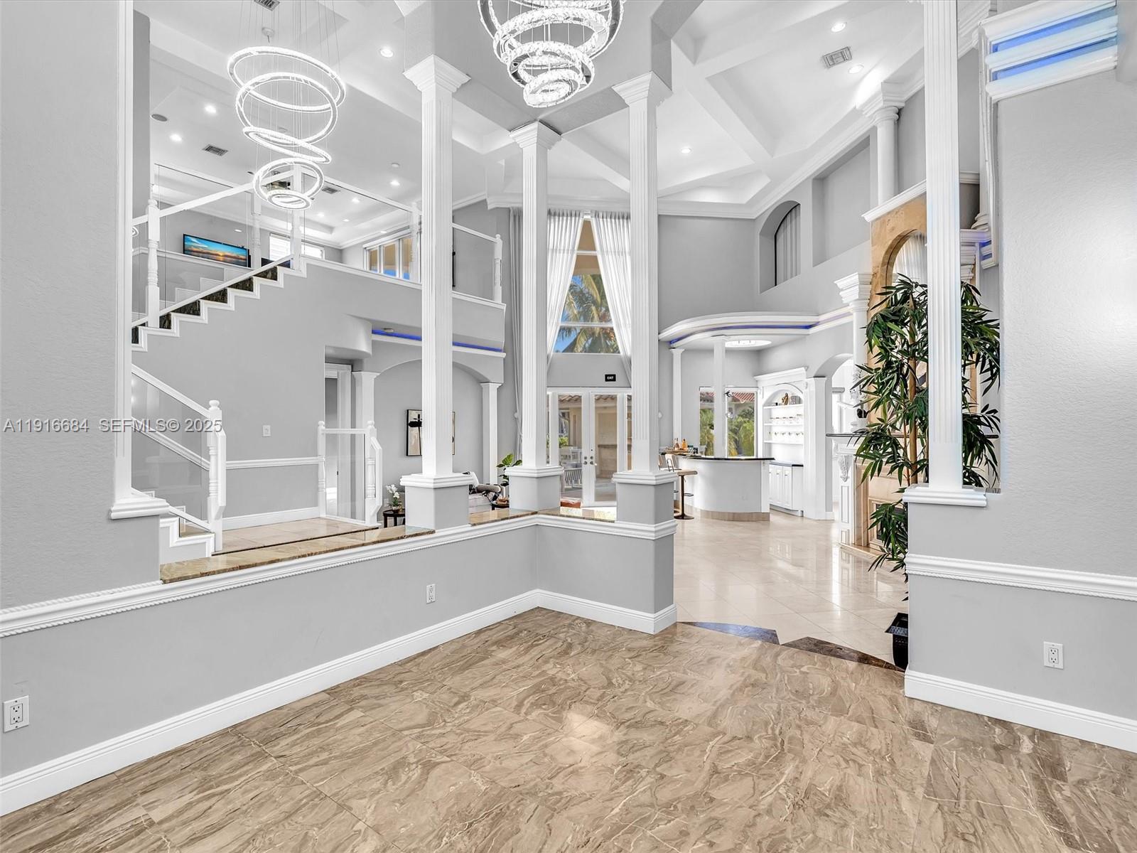 922 Washington St Hollywood, FL 33019