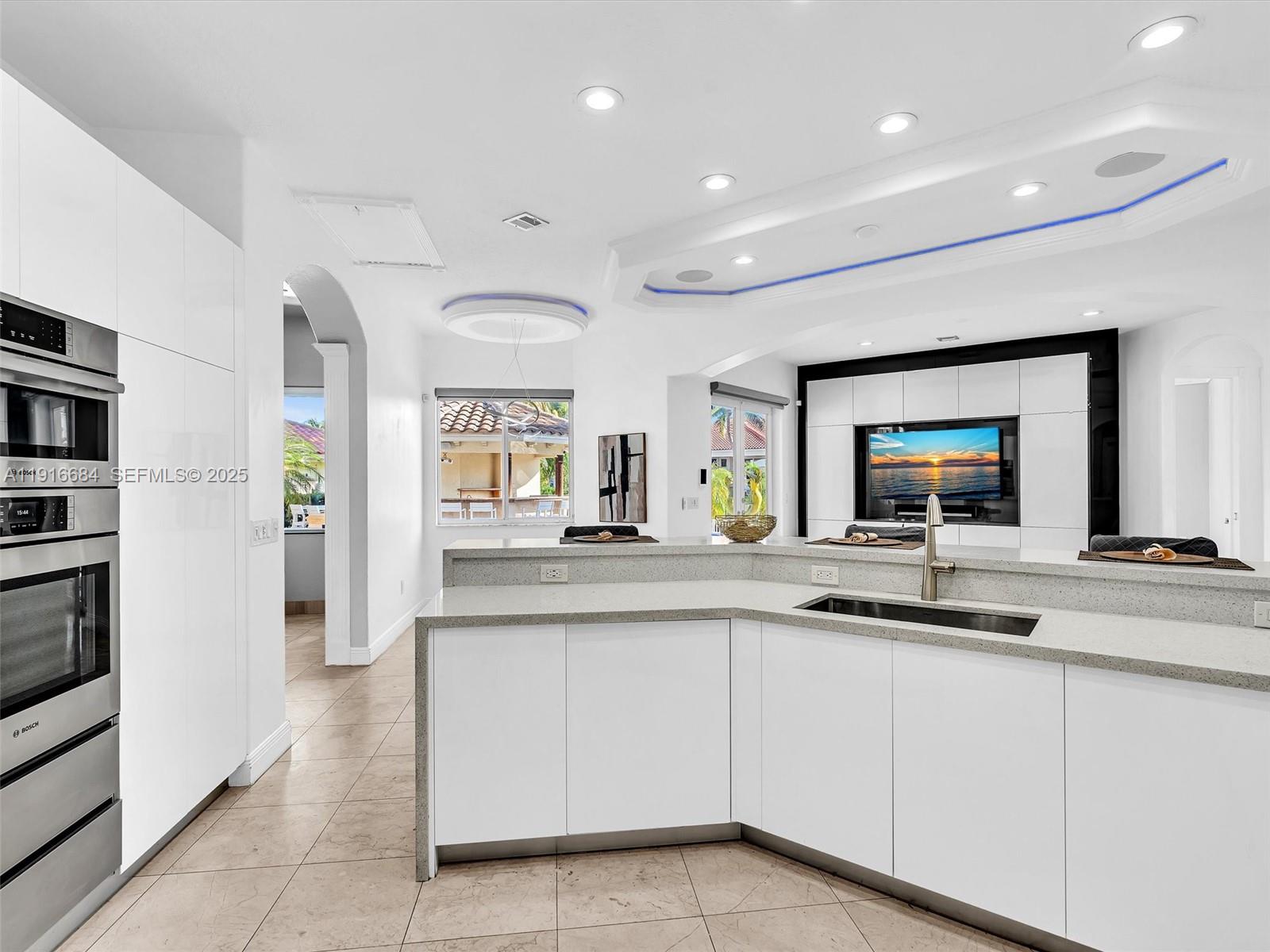 922 Washington St Hollywood, FL 33019