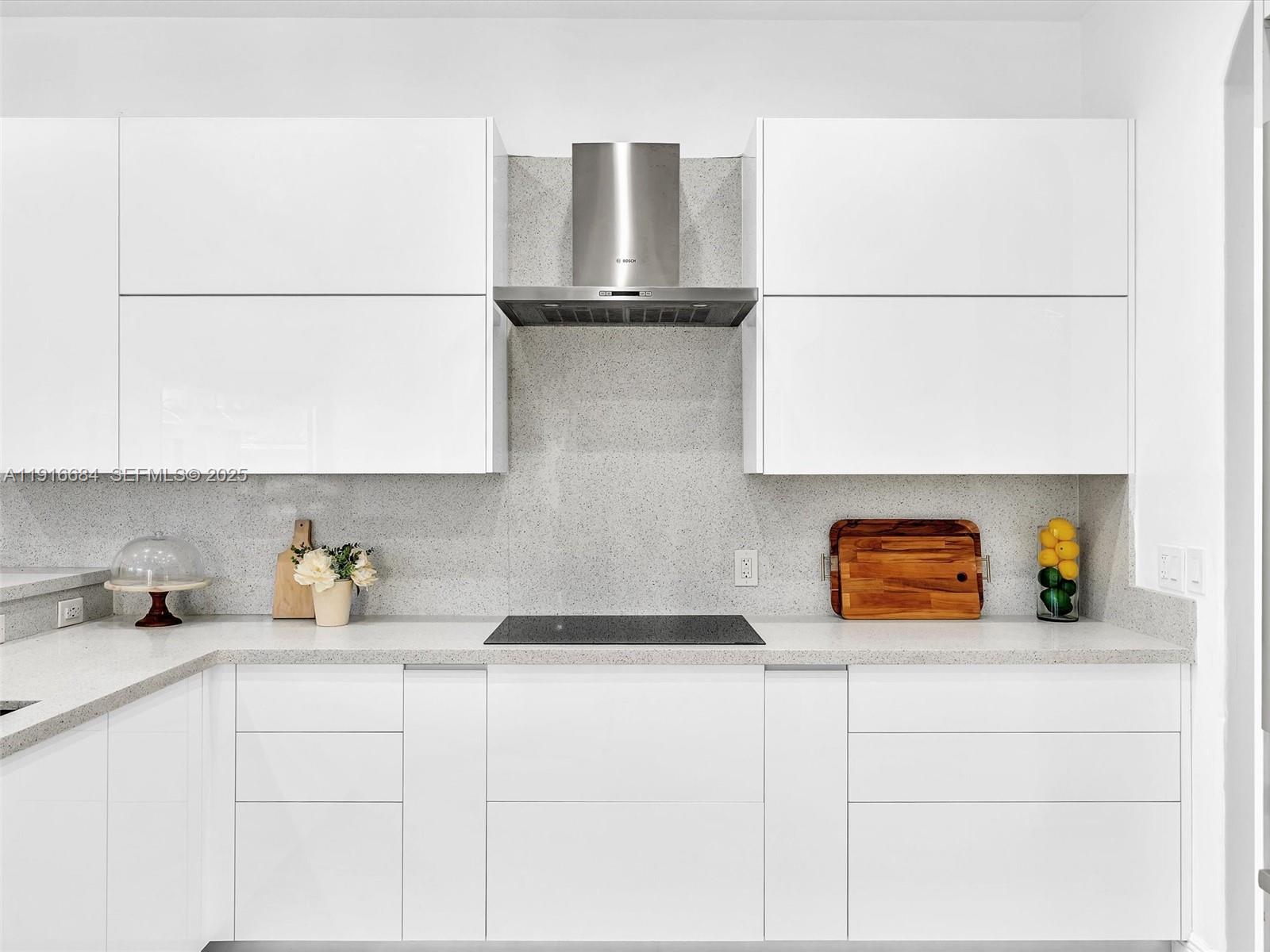 922 Washington St Hollywood, FL 33019