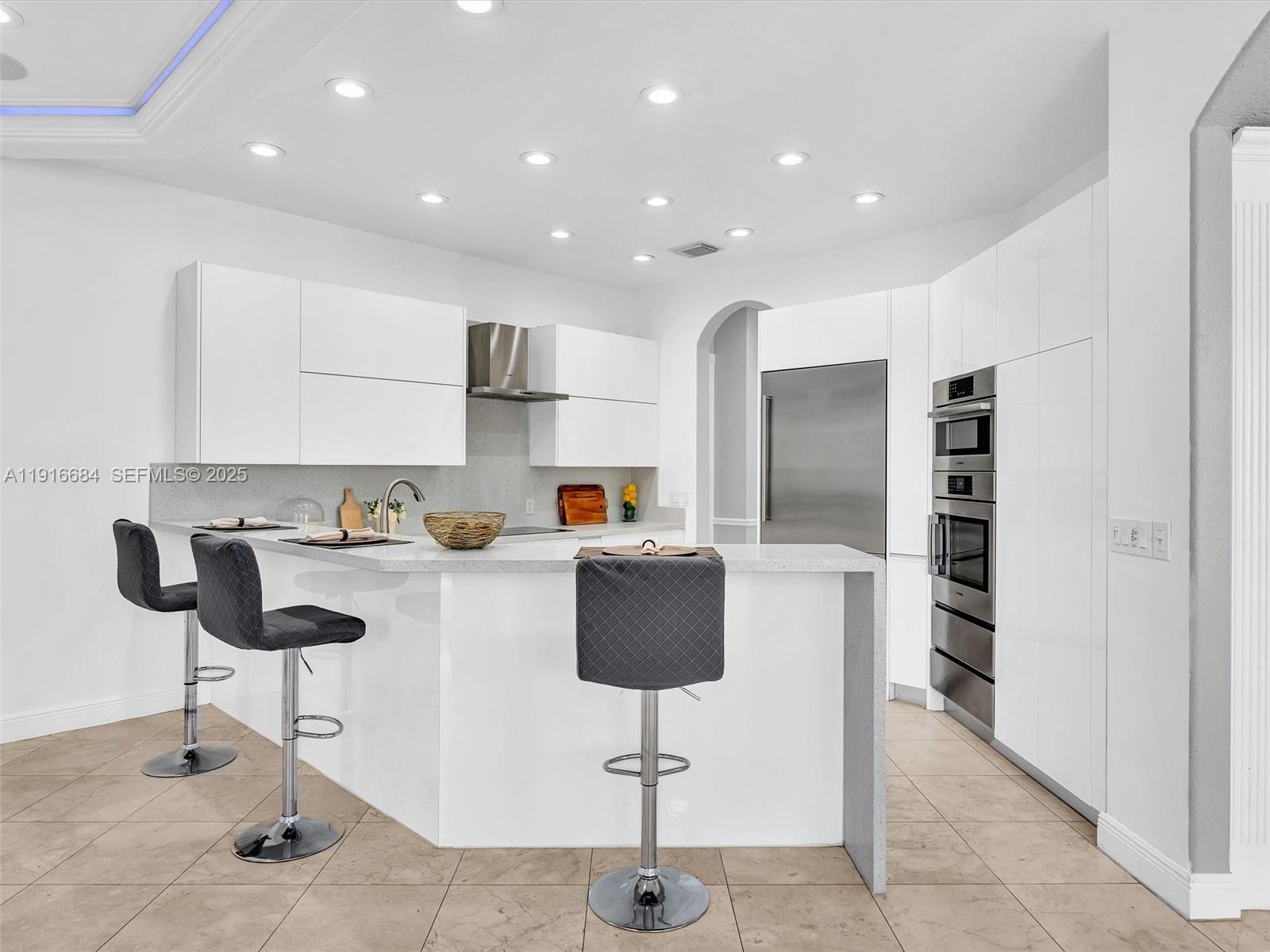 922 Washington St Hollywood, FL 33019