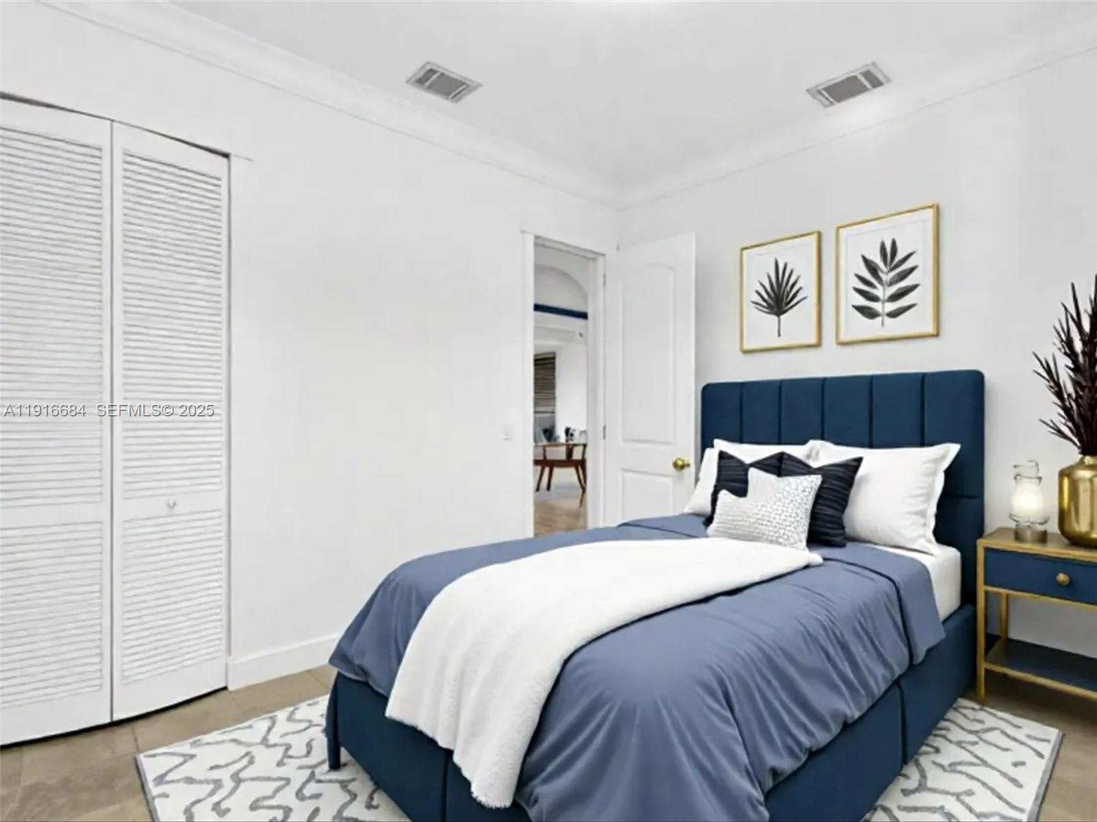 922 Washington St Hollywood, FL 33019