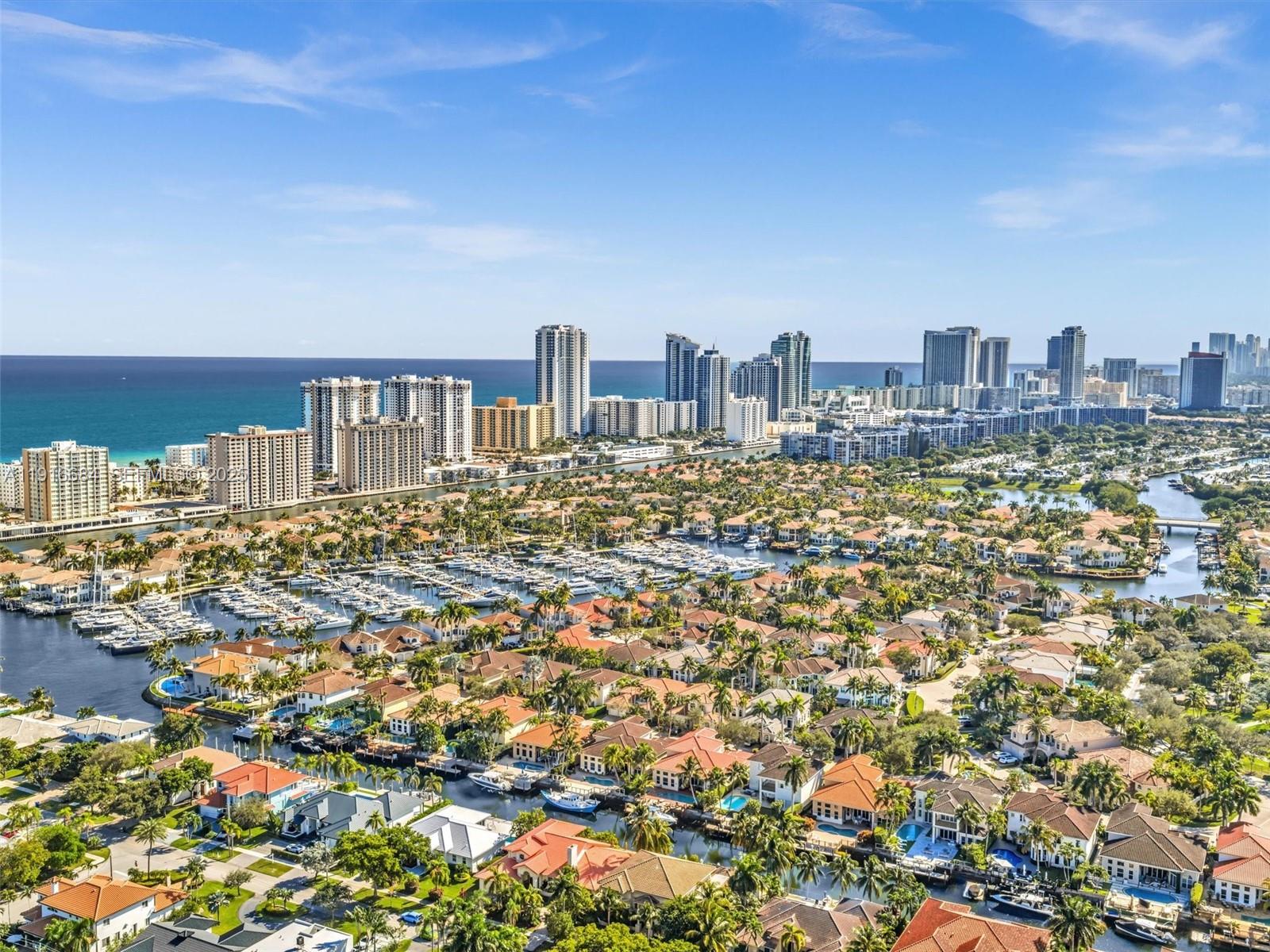 922 Washington St Hollywood, FL 33019