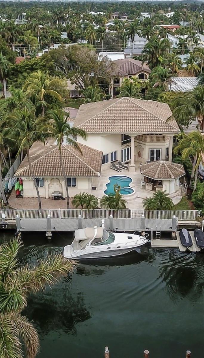 922 Washington St Hollywood, FL 33019