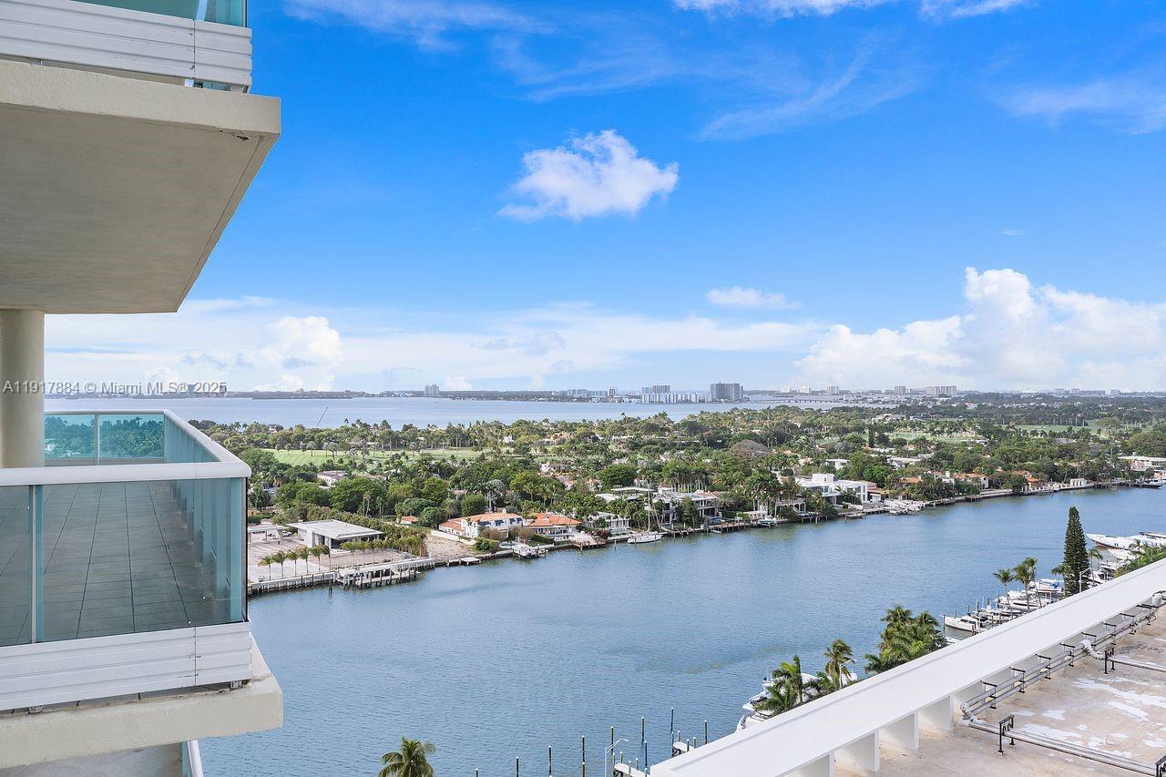 5025 Collins Ave #1907 Miami Beach, FL 33140