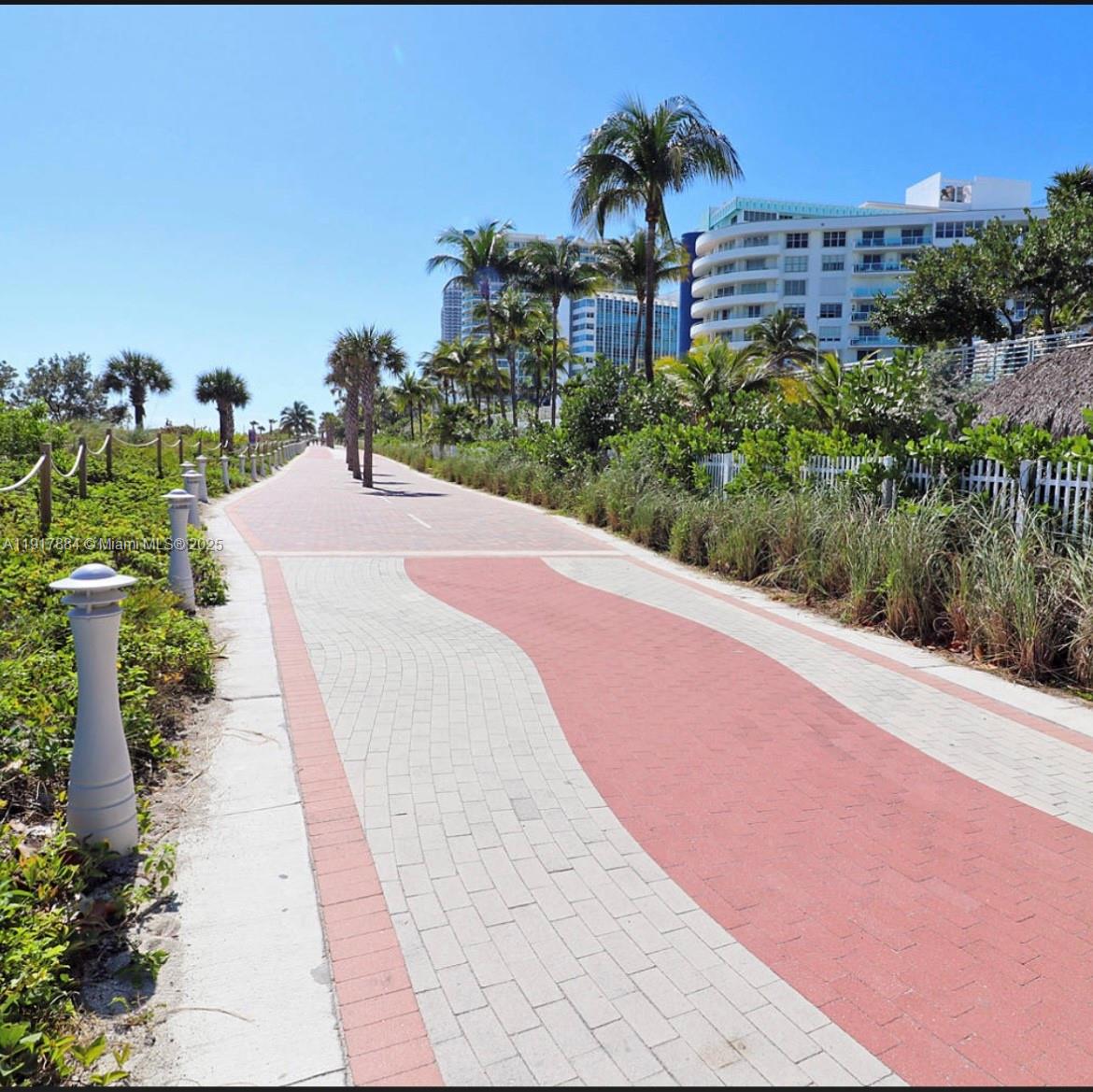 5025 Collins Ave #1907 Miami Beach, FL 33140