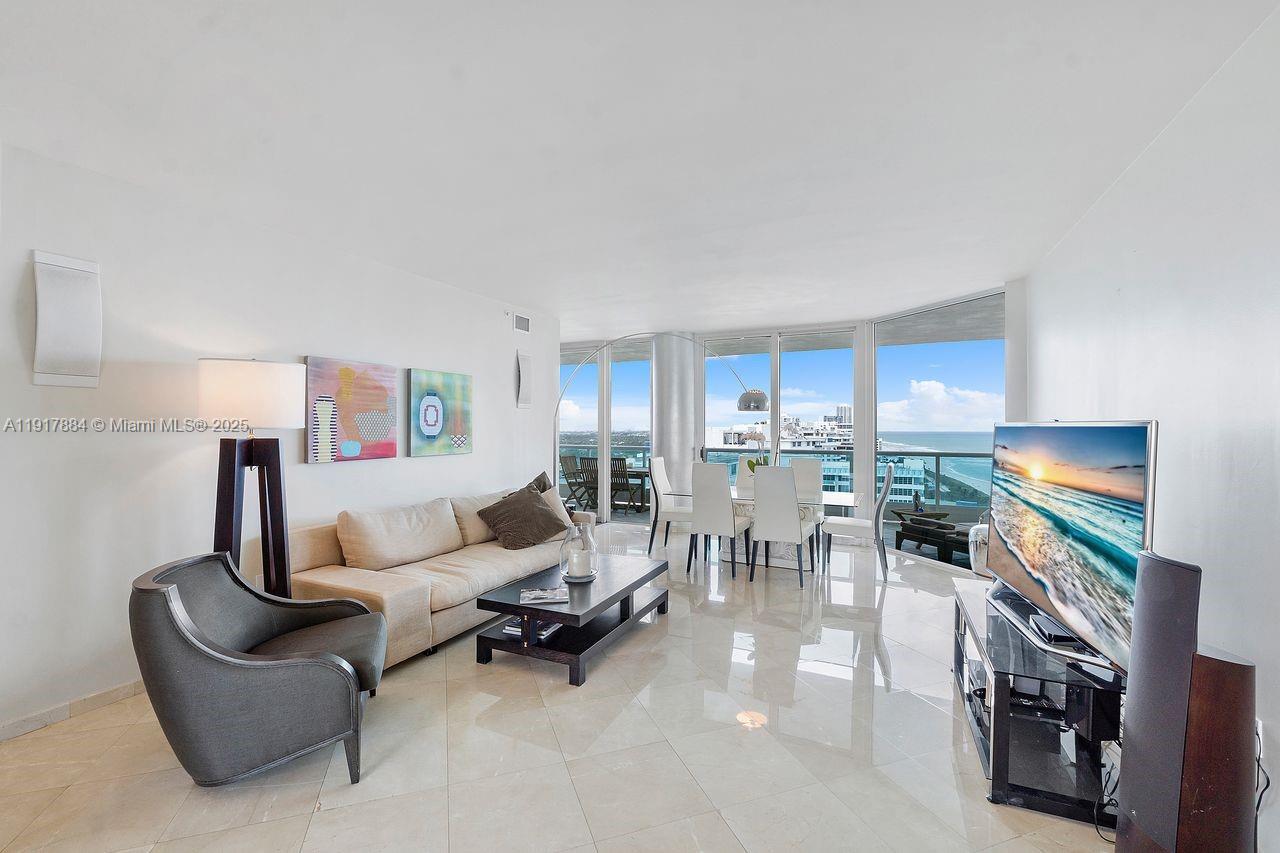 5025 Collins Ave #1907 Miami Beach, FL 33140
