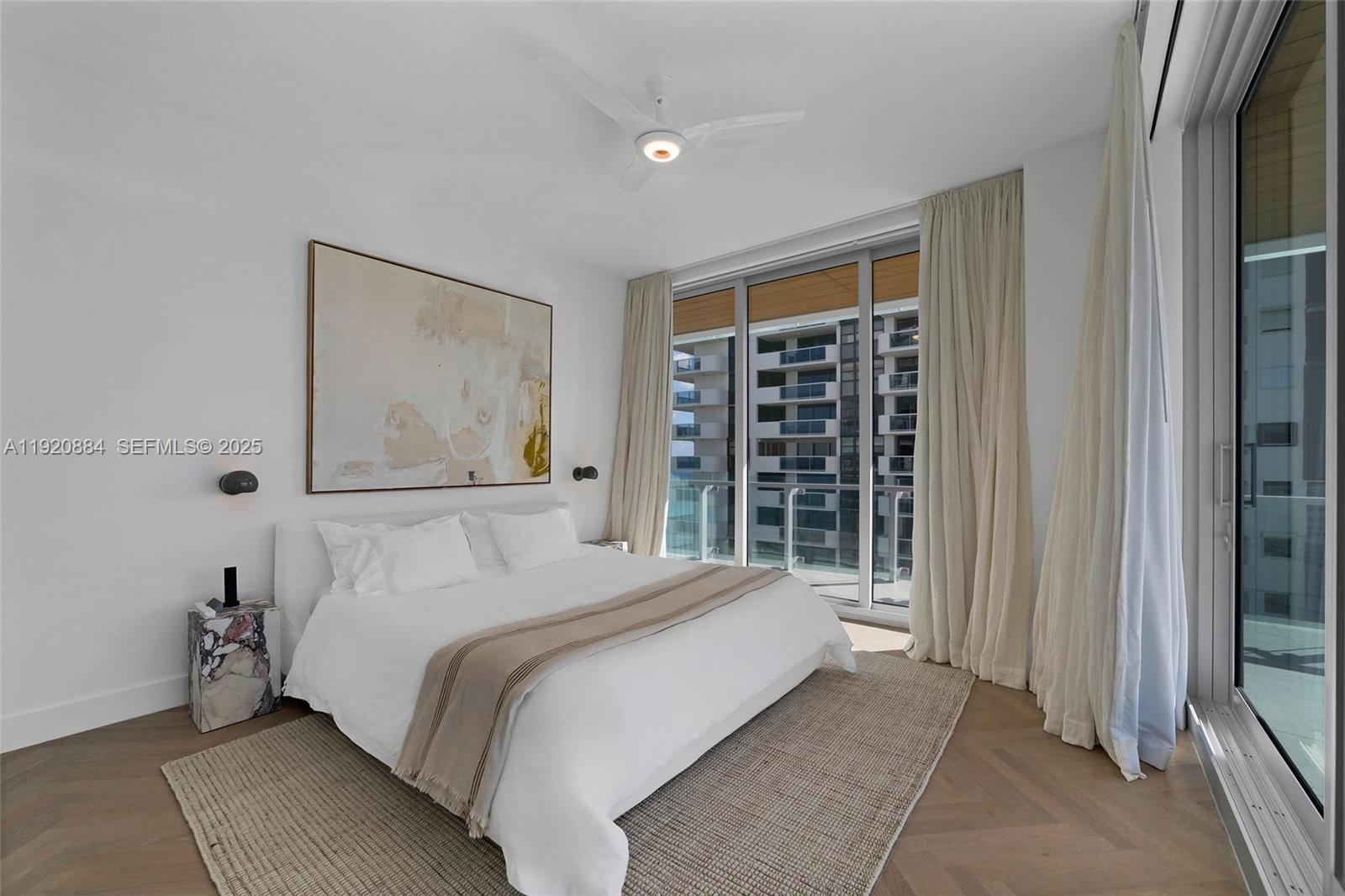 5775 Collins Ave #1501 Miami Beach, FL 33140