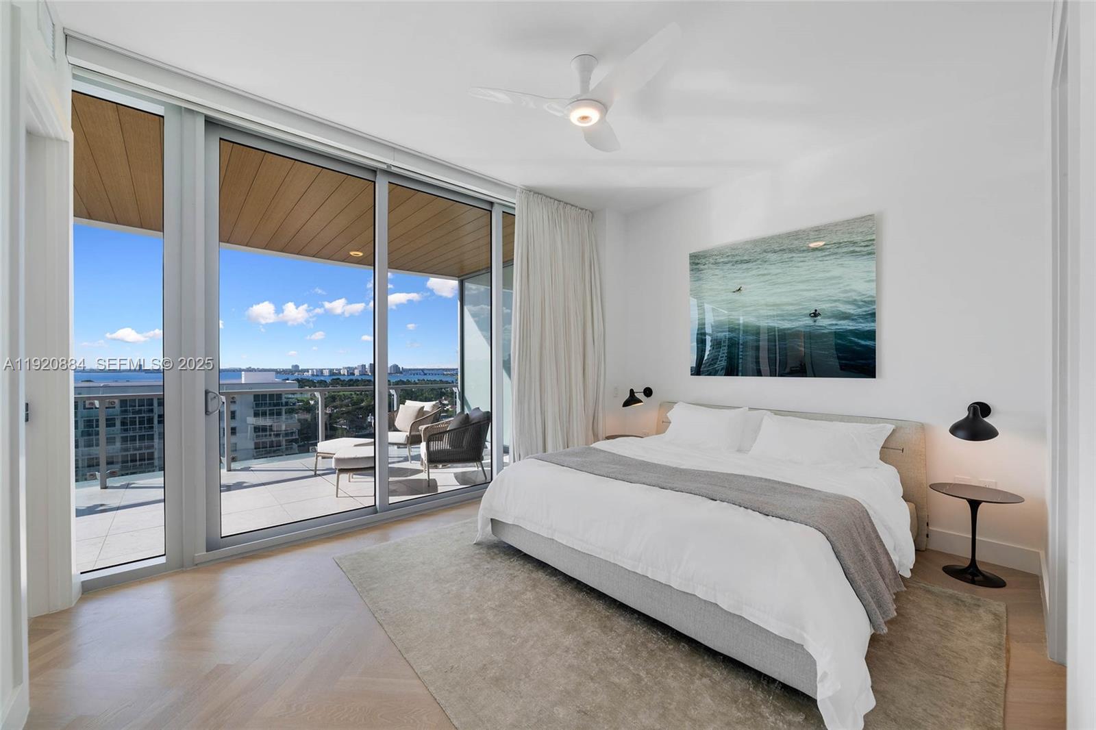 5775 Collins Ave #1501 Miami Beach, FL 33140