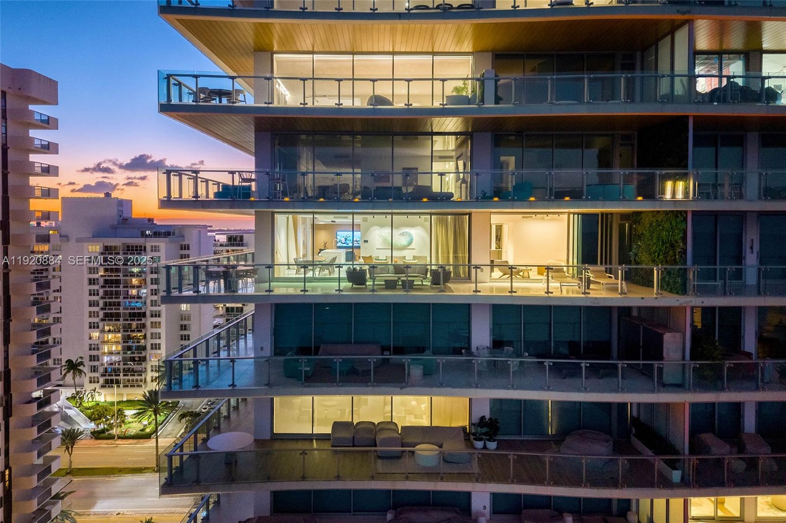 5775 Collins Ave #1501 Miami Beach, FL 33140