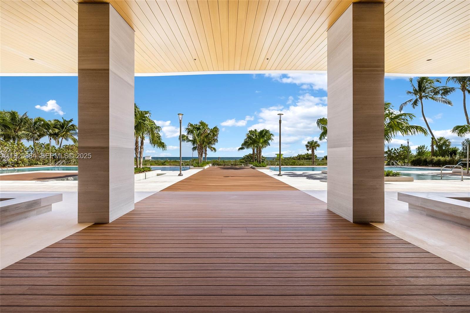 5775 Collins Ave #1501 Miami Beach, FL 33140