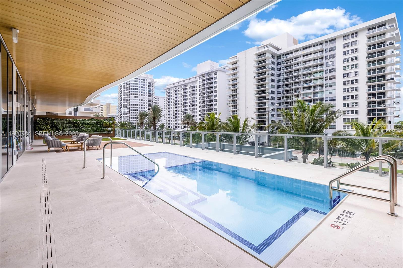 5775 Collins Ave #1501 Miami Beach, FL 33140