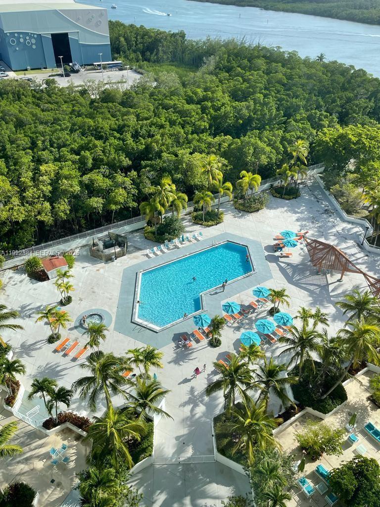 image Arlen House East22