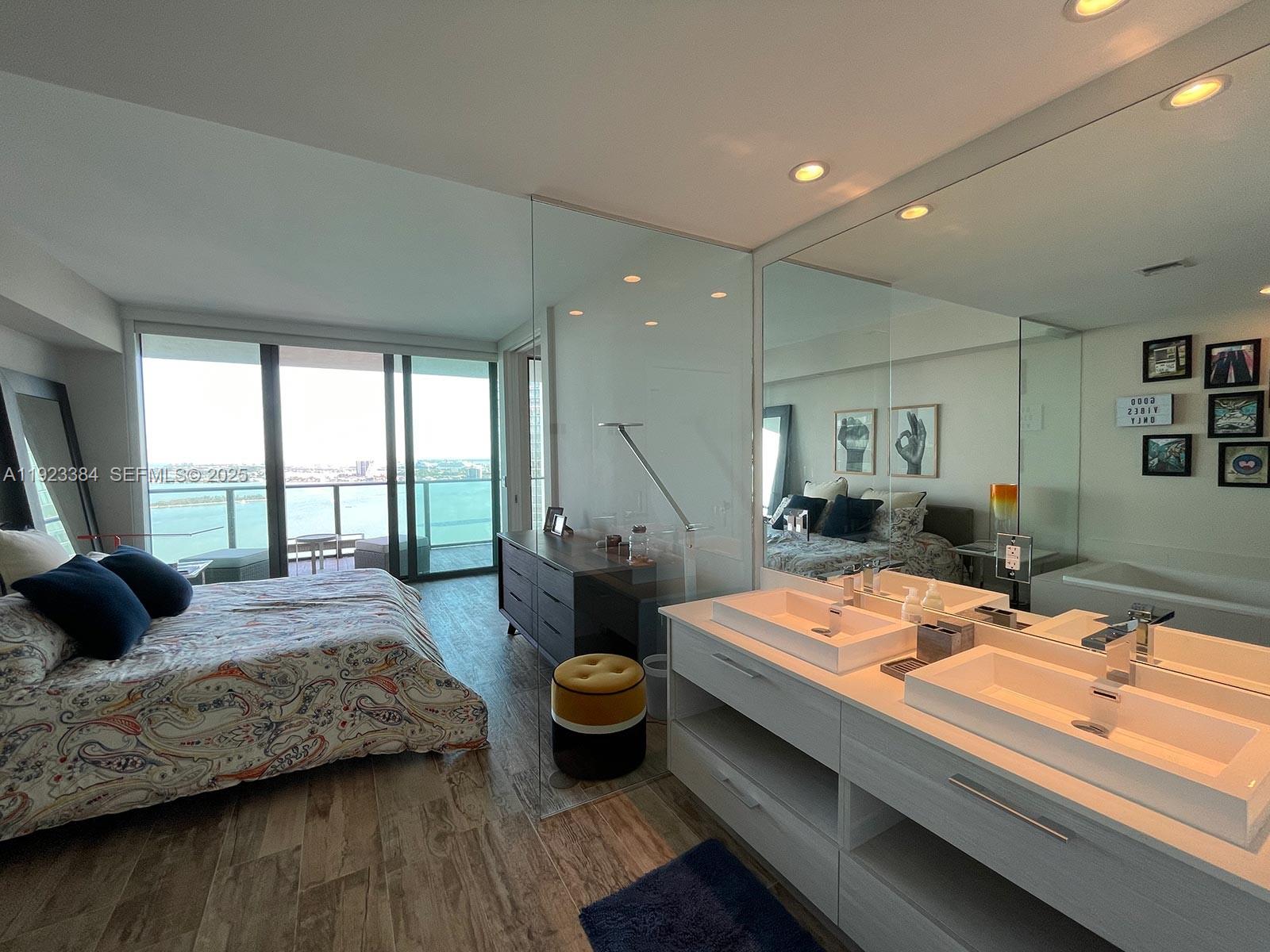 650 NE 32nd St #3005 Miami, FL 33137