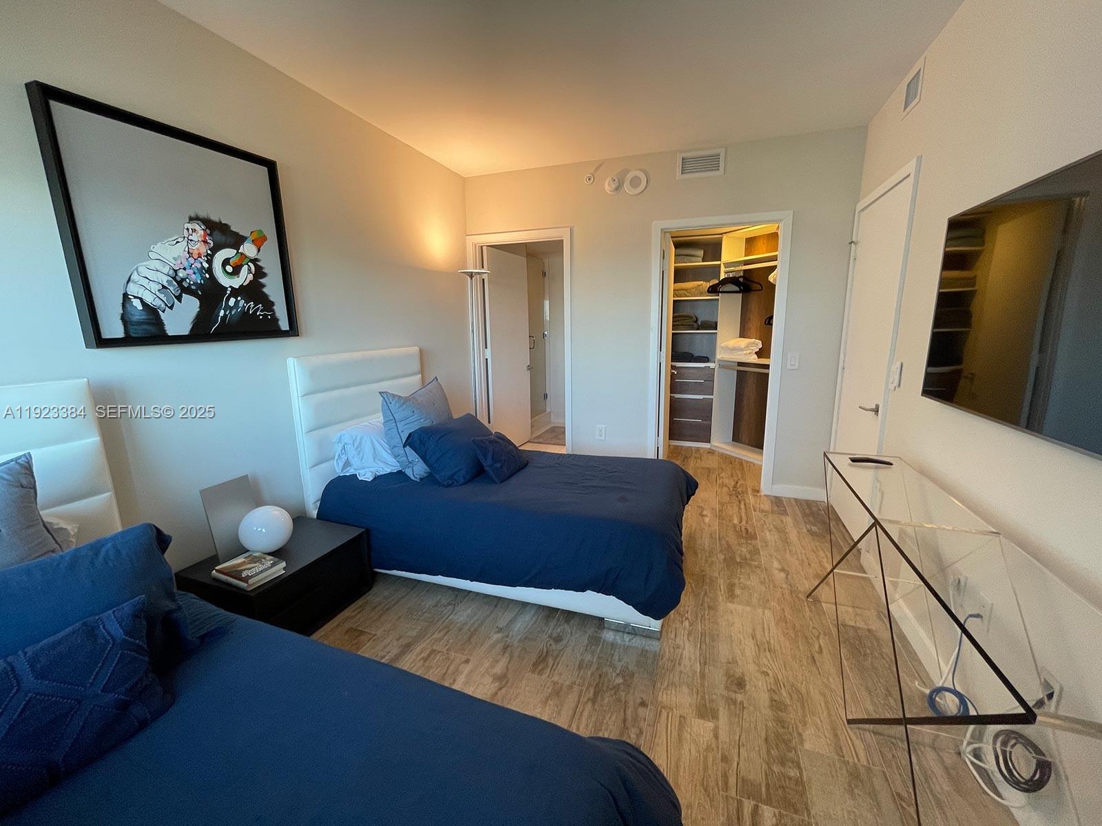 650 NE 32nd St #3005 Miami, FL 33137