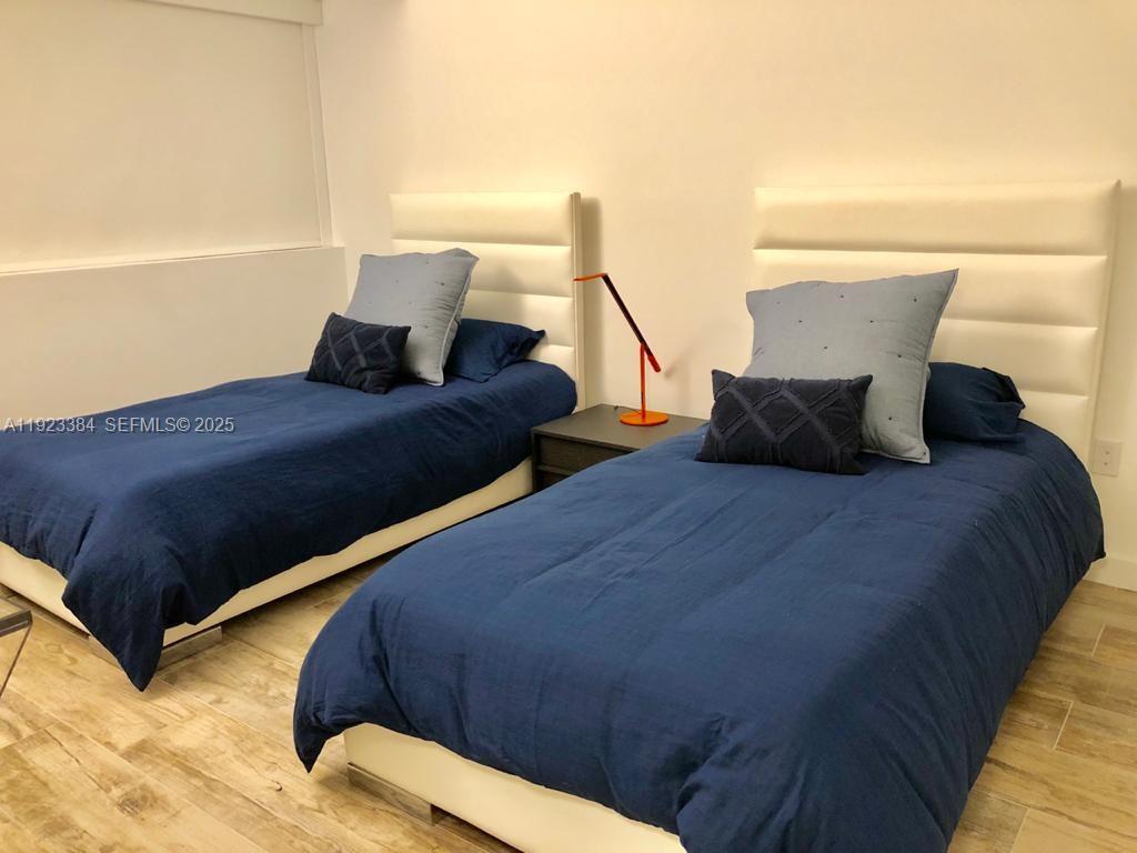 650 NE 32nd St #3005 Miami, FL 33137