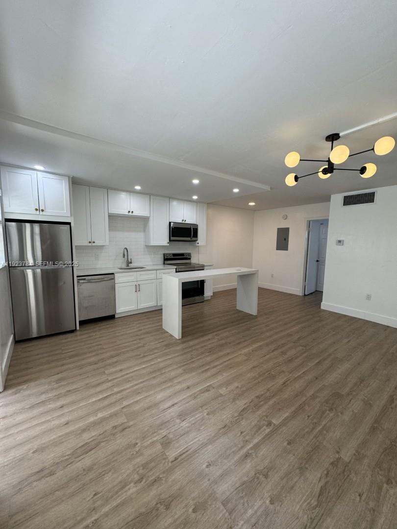 1720 Cleveland St #110w