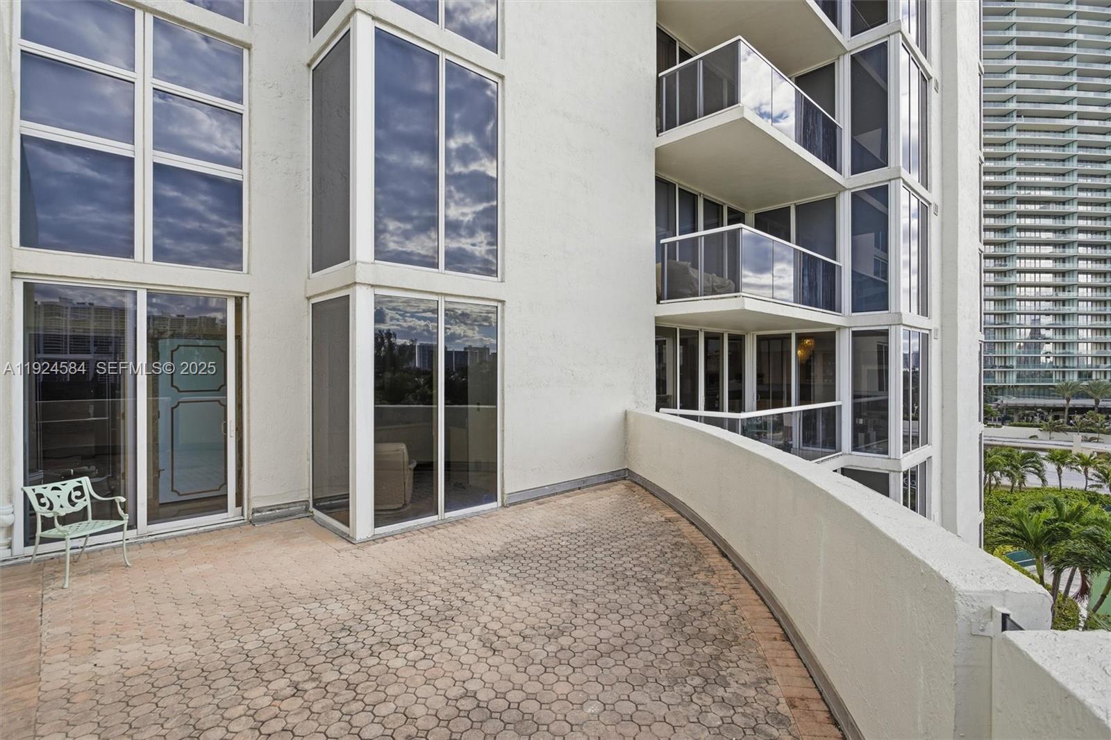 19111 Collins Ave #505 Sunny Isles Beach, FL 33160