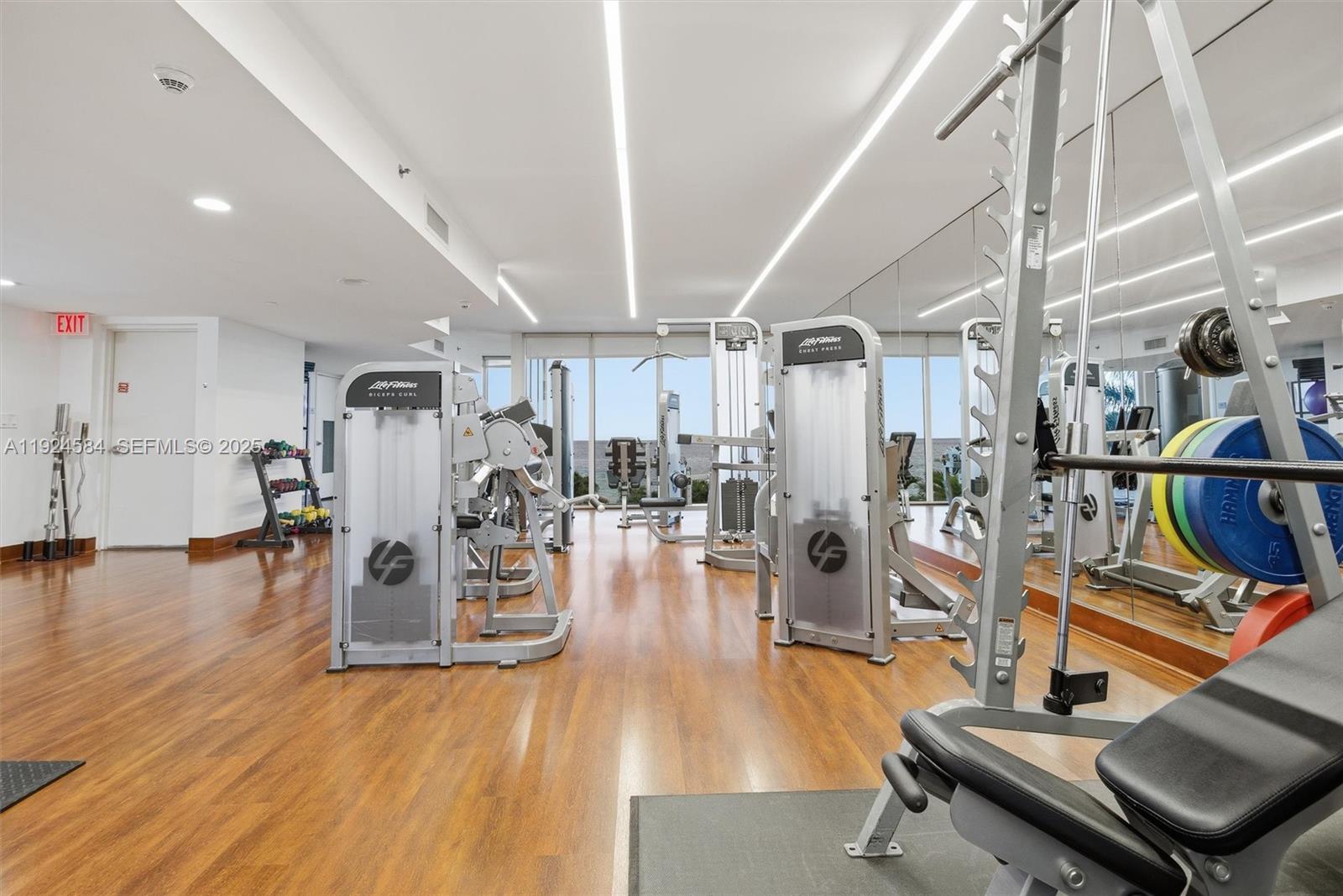 19111 Collins Ave #505 Sunny Isles Beach, FL 33160