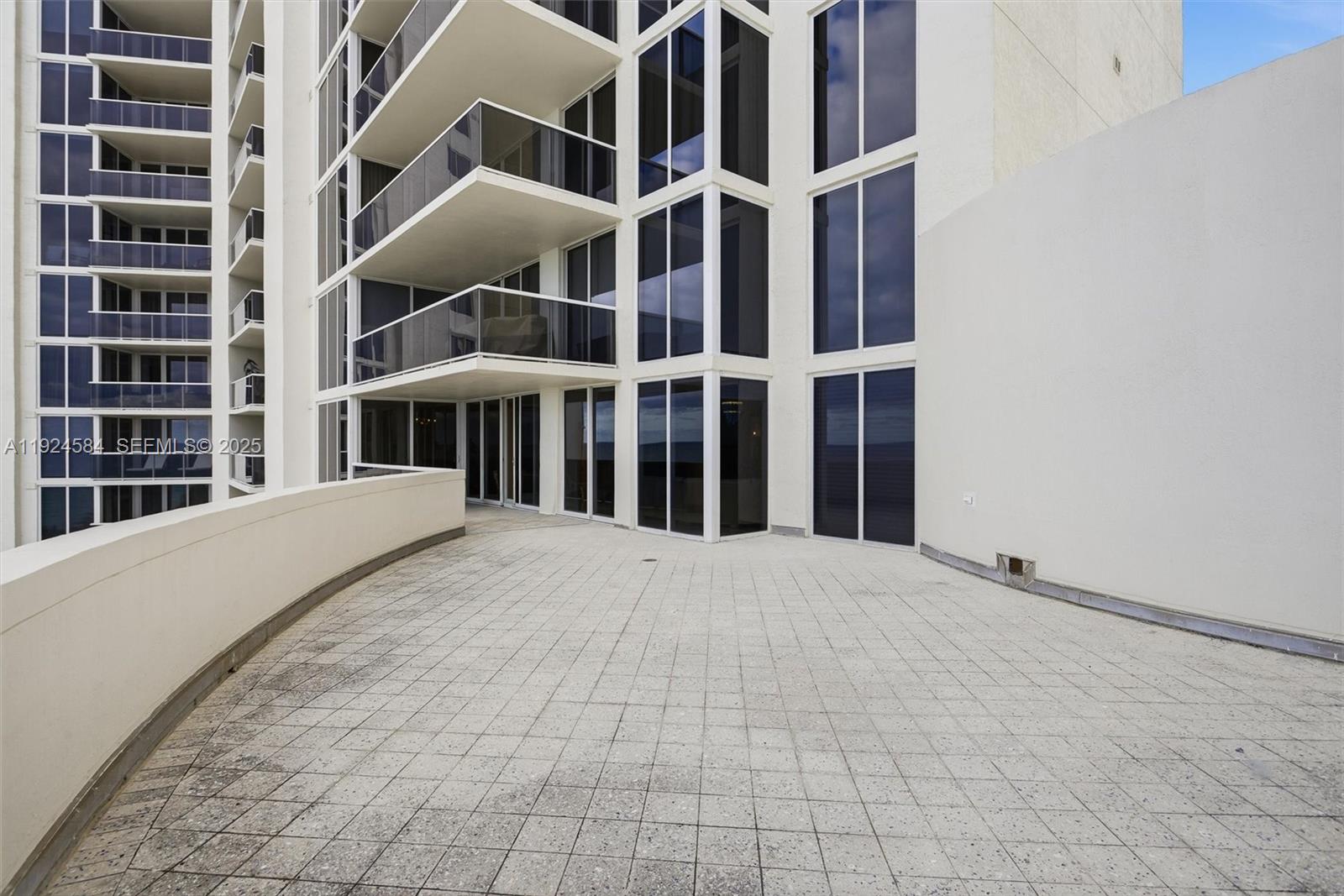 19111 Collins Ave #505 Sunny Isles Beach, FL 33160