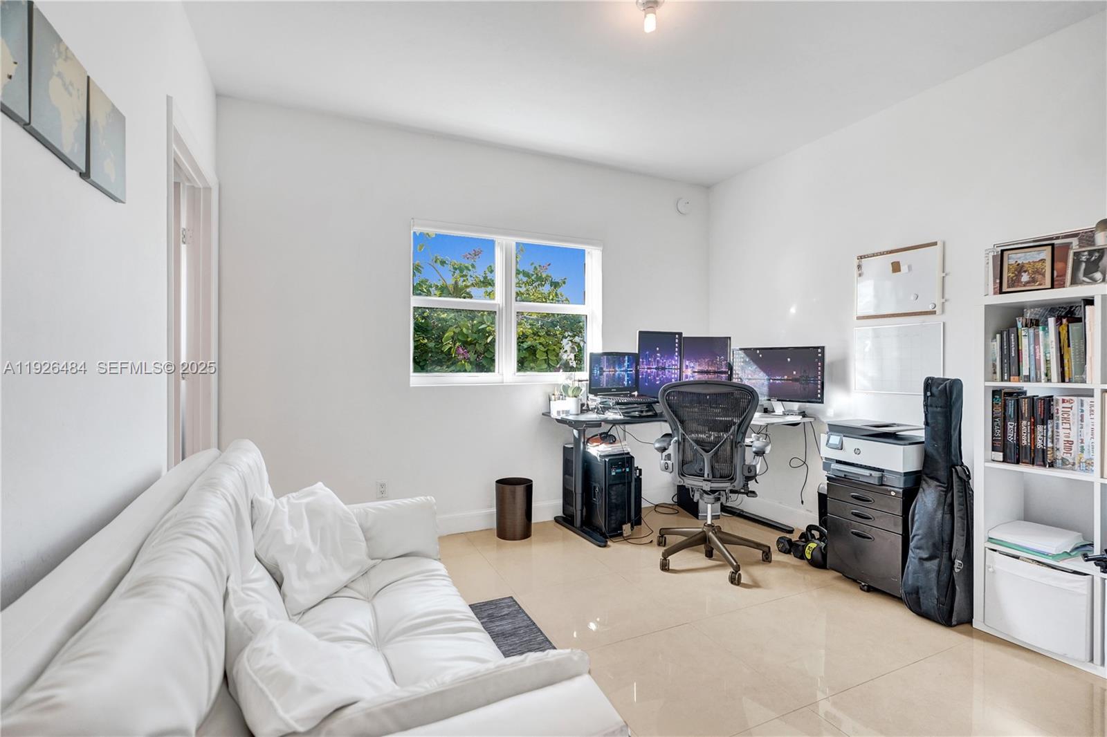 14951 Royal Oaks Ln #401 North Miami, FL 33181