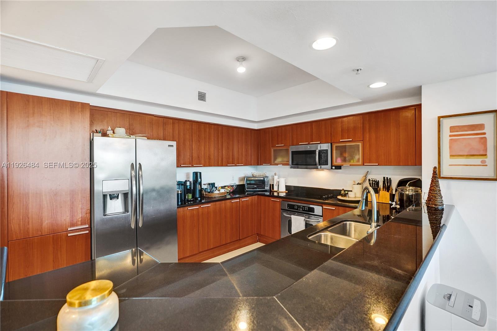 14951 Royal Oaks Ln #401 North Miami, FL 33181