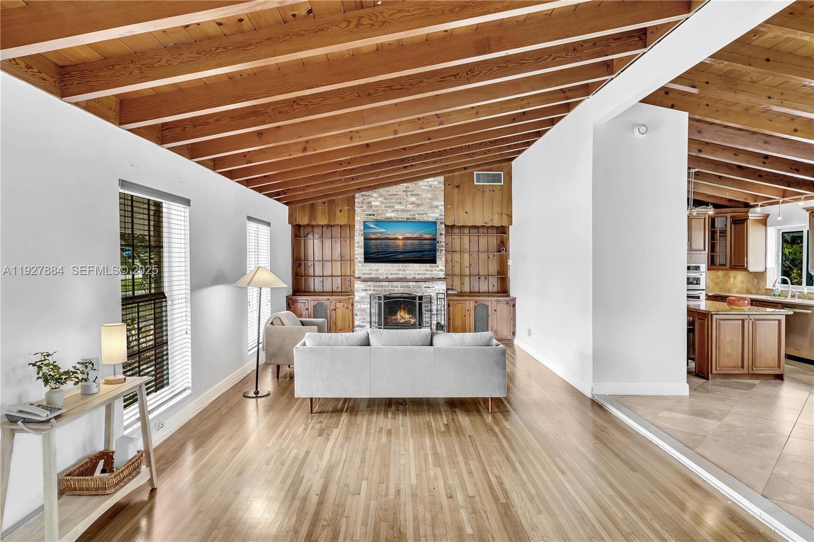 3437 Buchanan St Hollywood, FL 33021