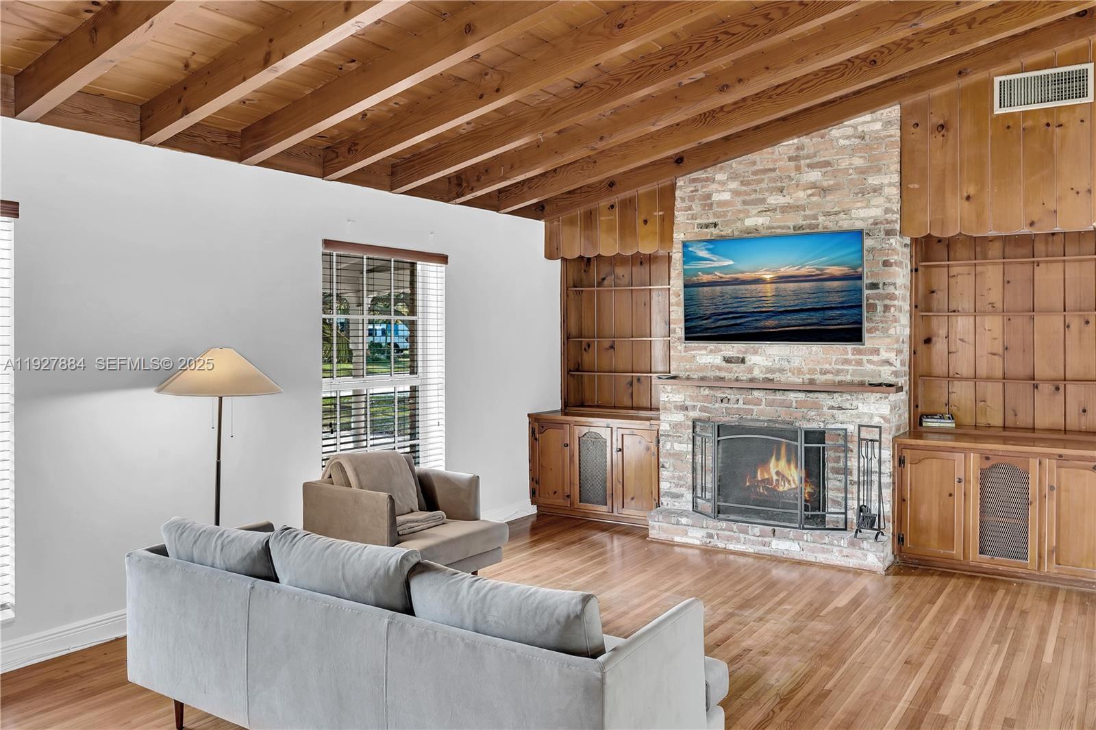 3437 Buchanan St Hollywood, FL 33021