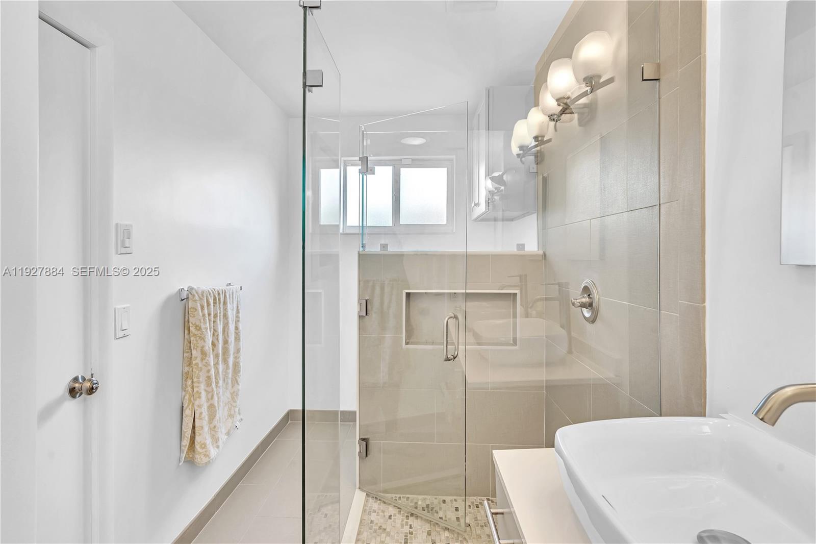 3437 Buchanan St Hollywood, FL 33021