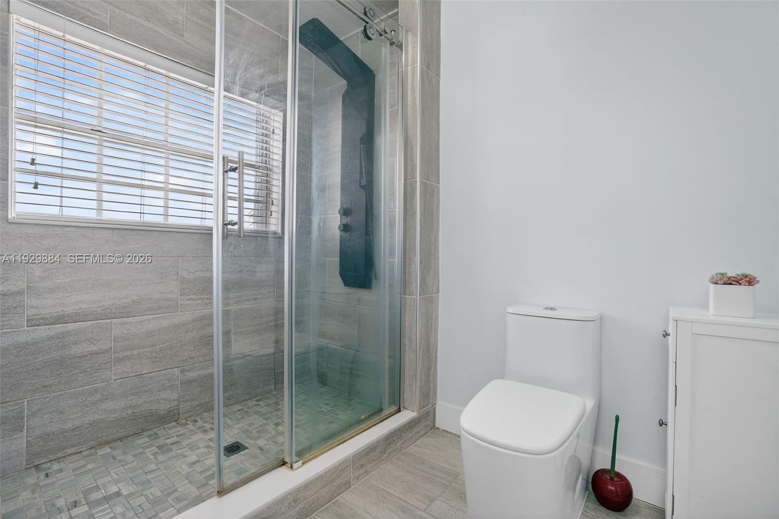 13966 SW 13th St Miami, FL 33184