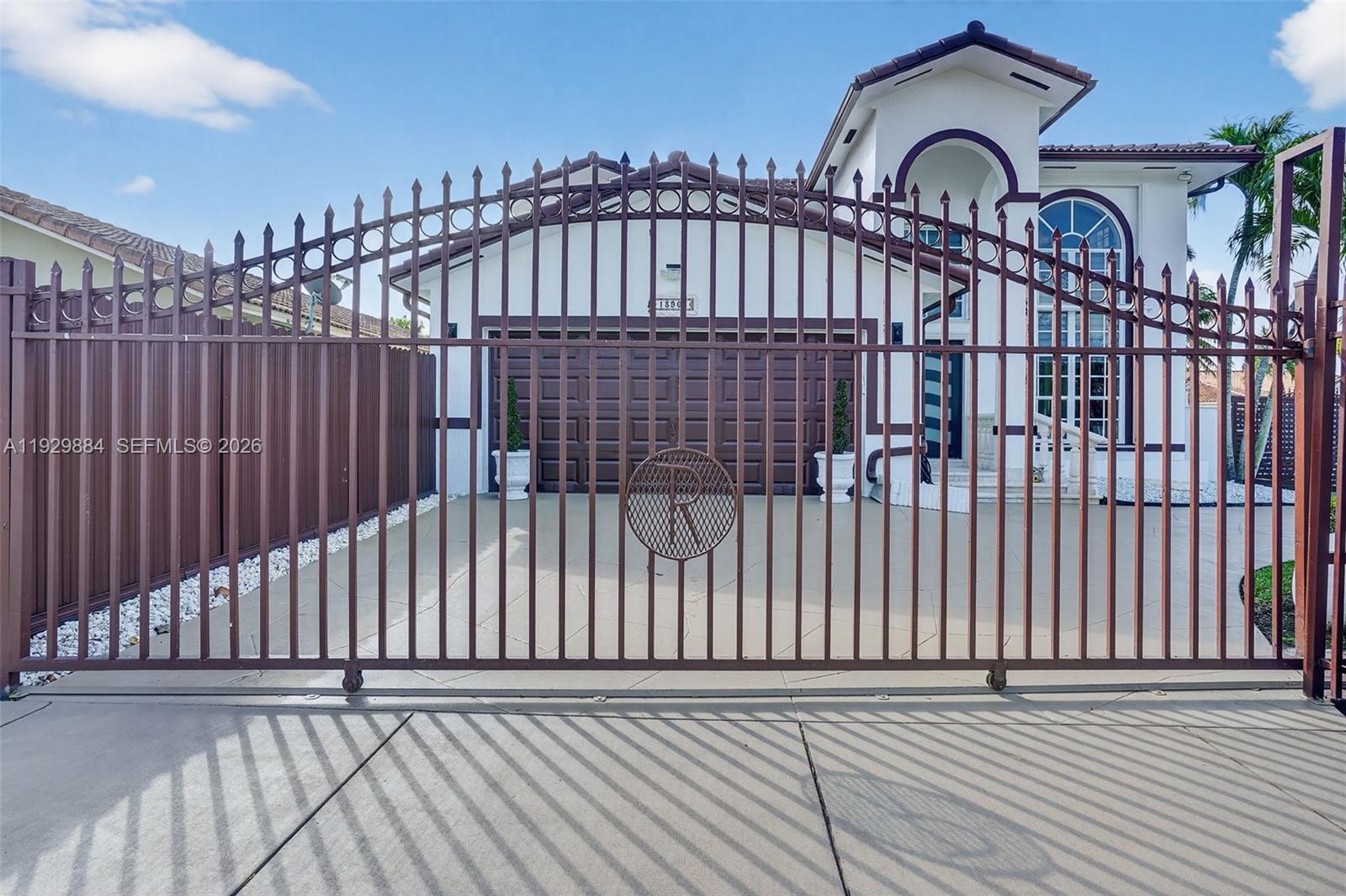 13966 SW 13th St Miami, FL 33184