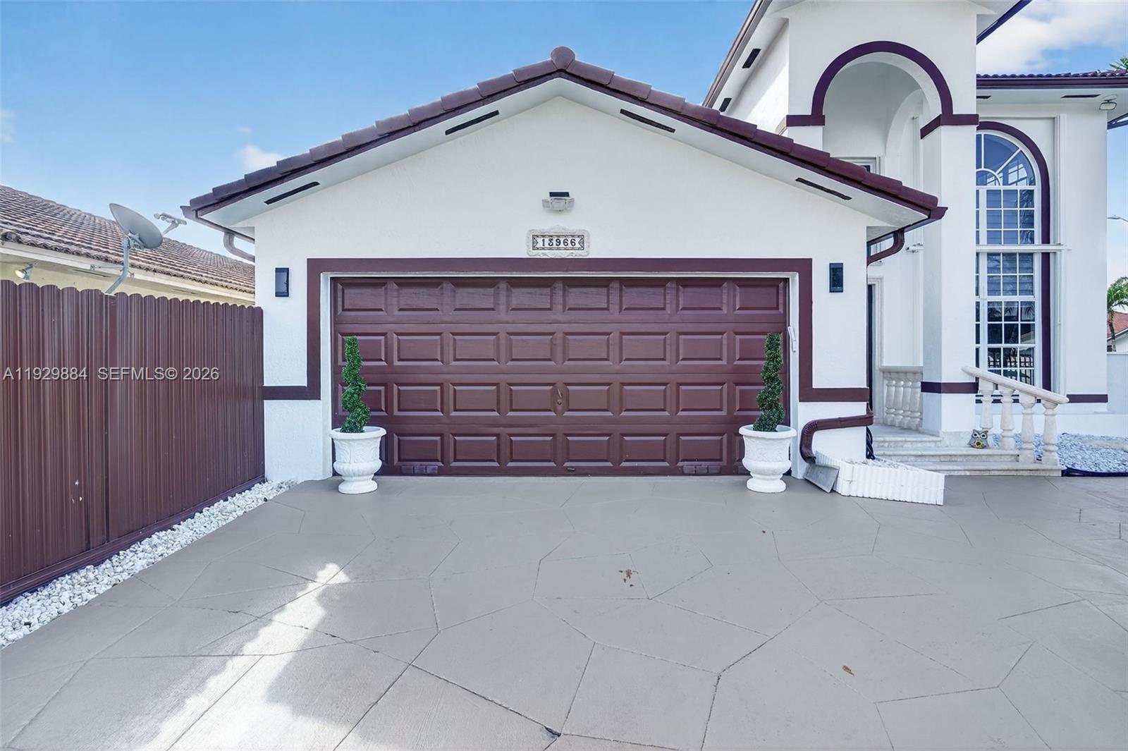 13966 SW 13th St Miami, FL 33184