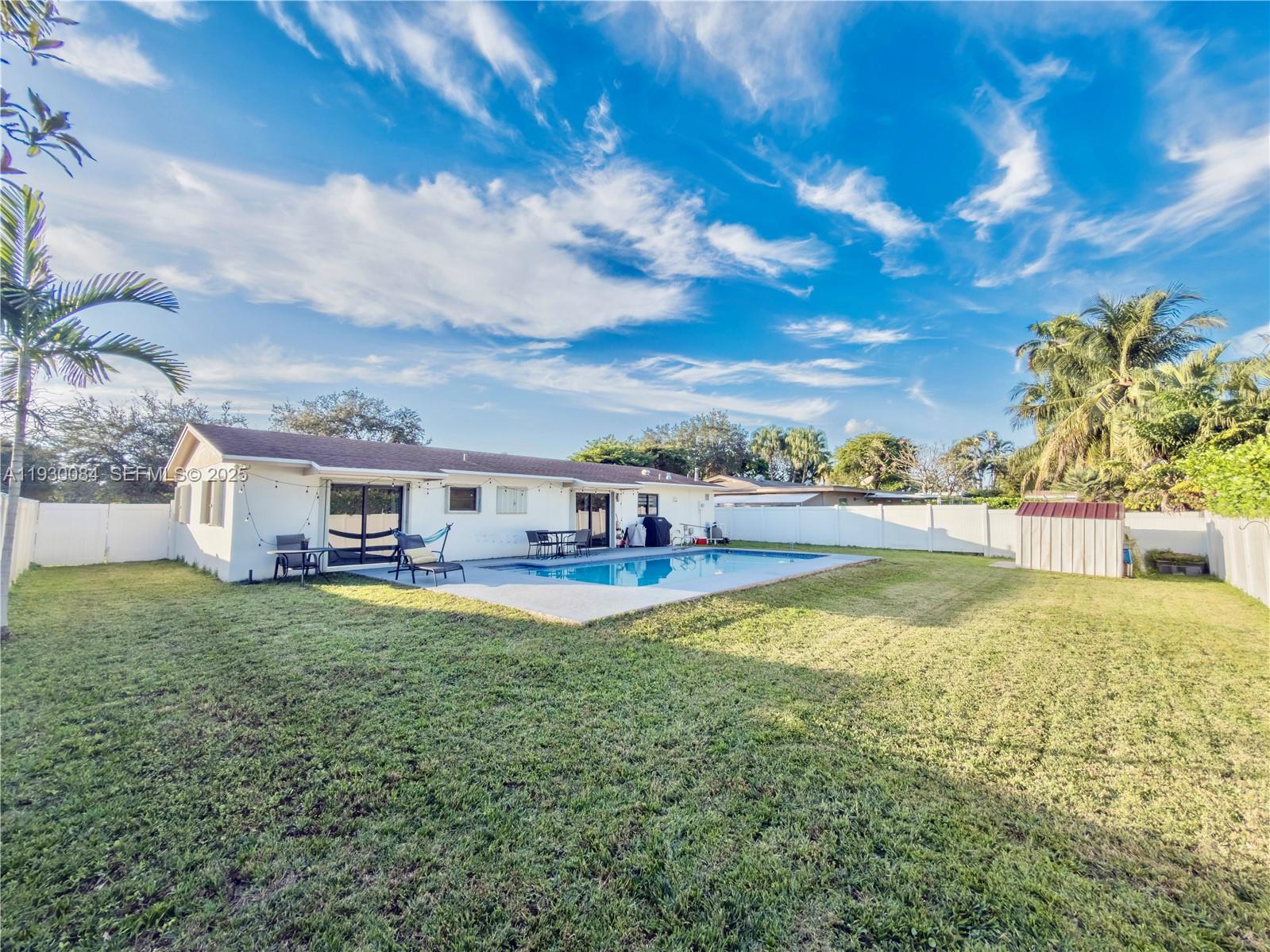 18133 SW 93rd Ave Palmetto Bay, FL 33157