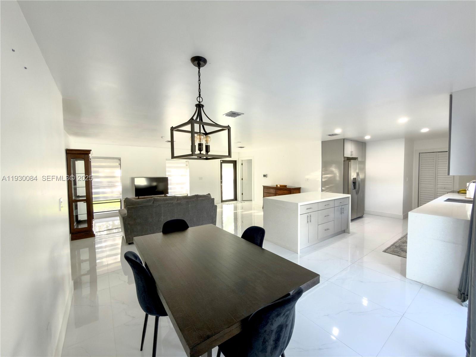 18133 SW 93rd Ave Palmetto Bay, FL 33157