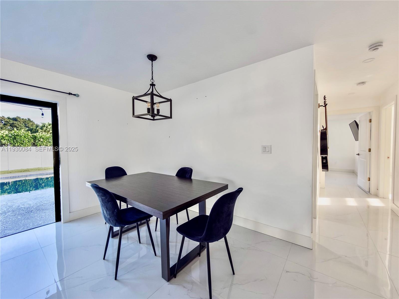 18133 SW 93rd Ave Palmetto Bay, FL 33157