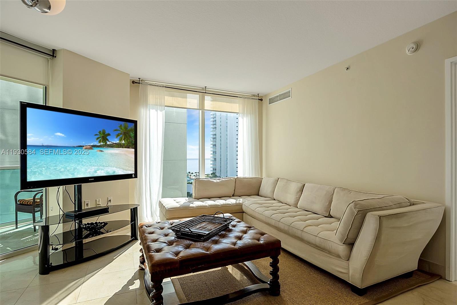 image St Tropez Sunny Isles10