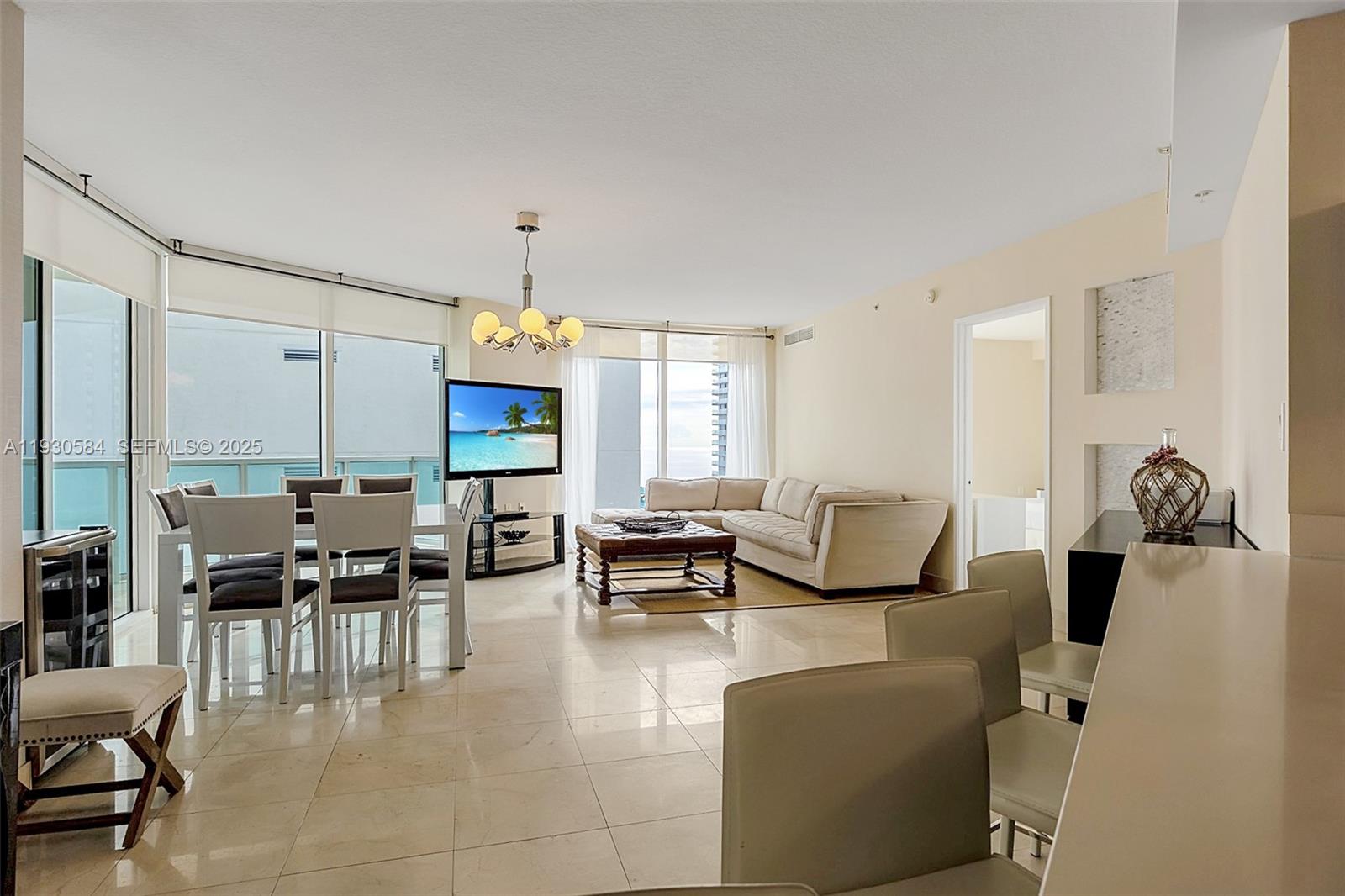 image St Tropez Sunny Isles1