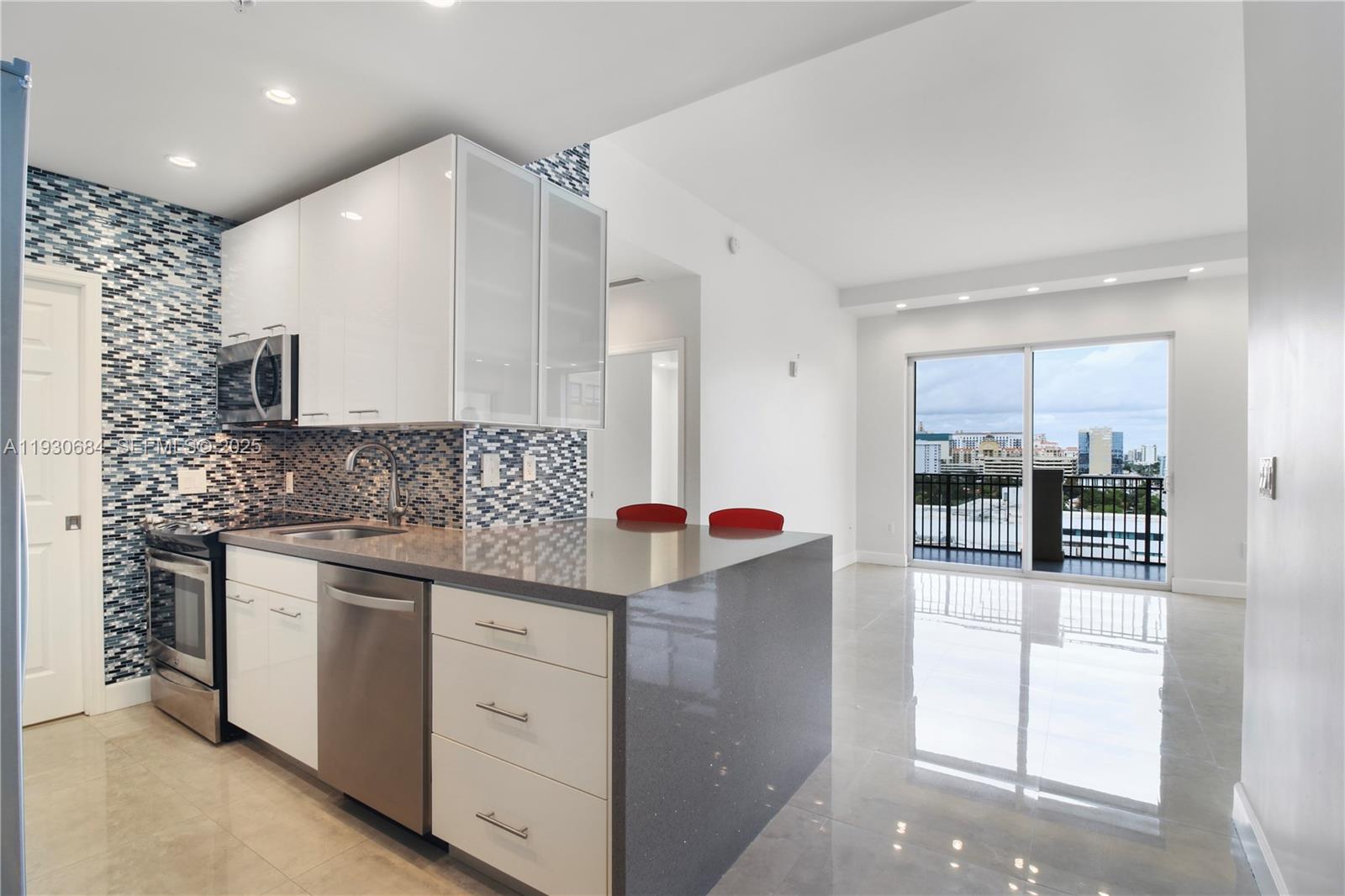 2650 SW 37th Ave #901 Miami, FL 33133