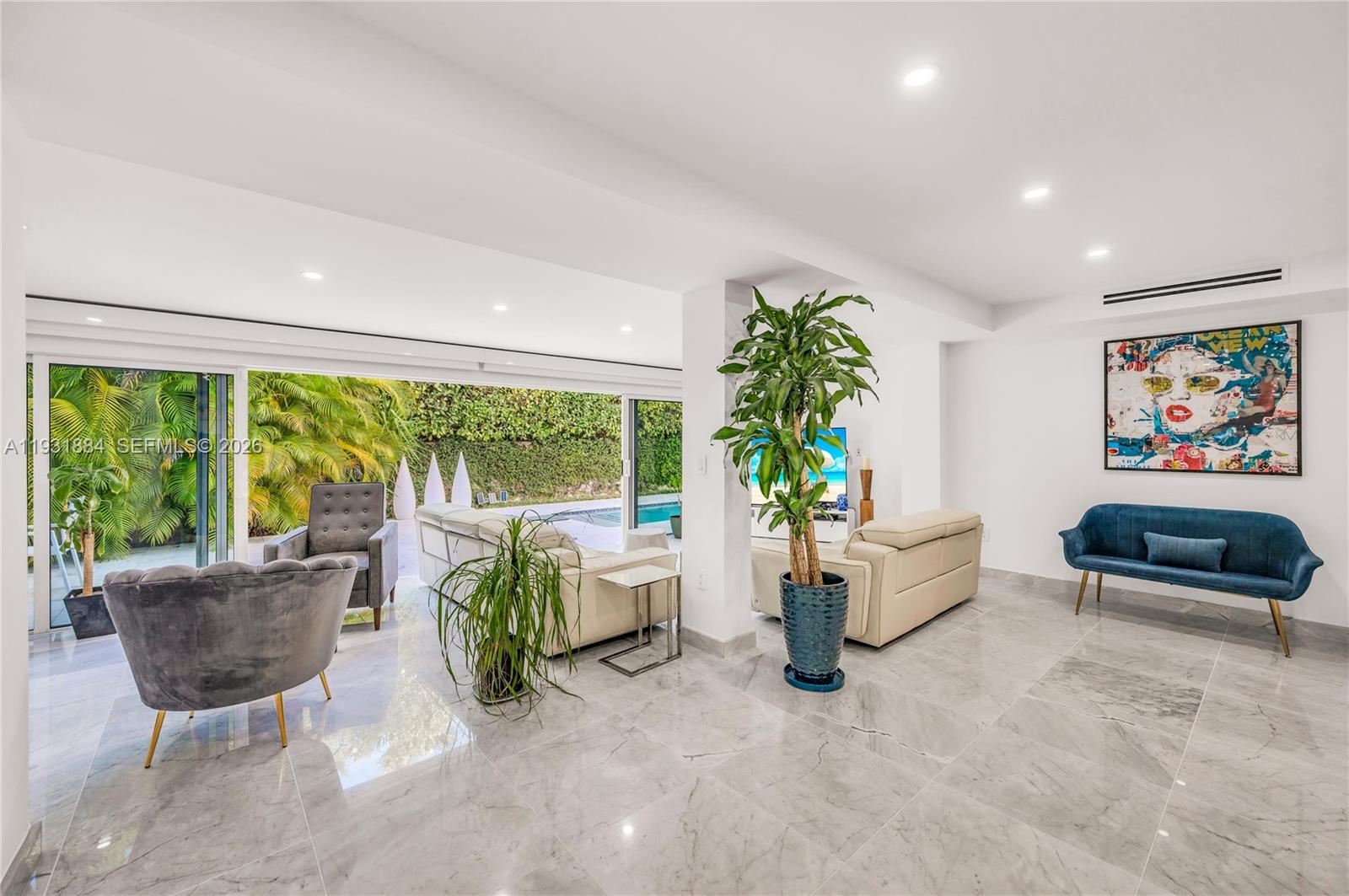 4321 Nautilus Dr Miami Beach, FL 33140