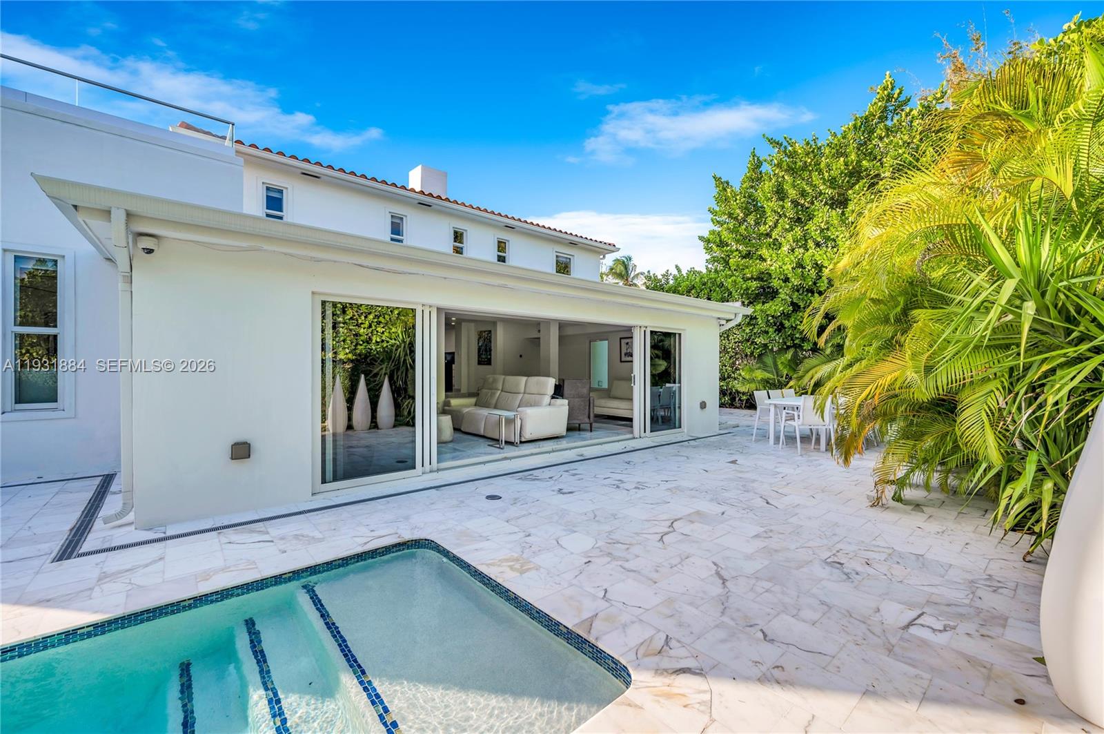 4321 Nautilus Dr Miami Beach, FL 33140