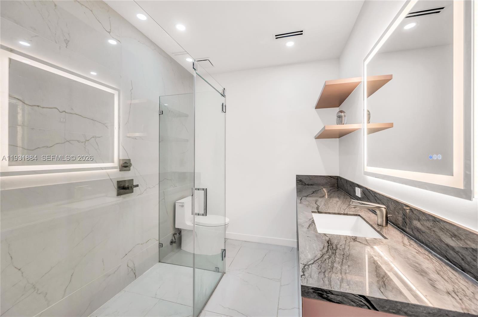 4321 Nautilus Dr Miami Beach, FL 33140