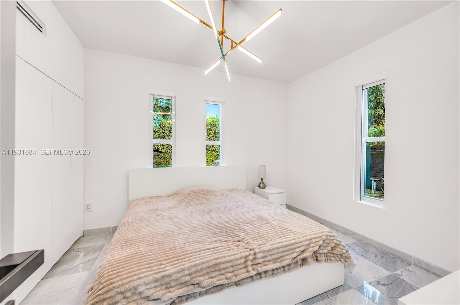 4321 Nautilus Dr Miami Beach, FL 33140