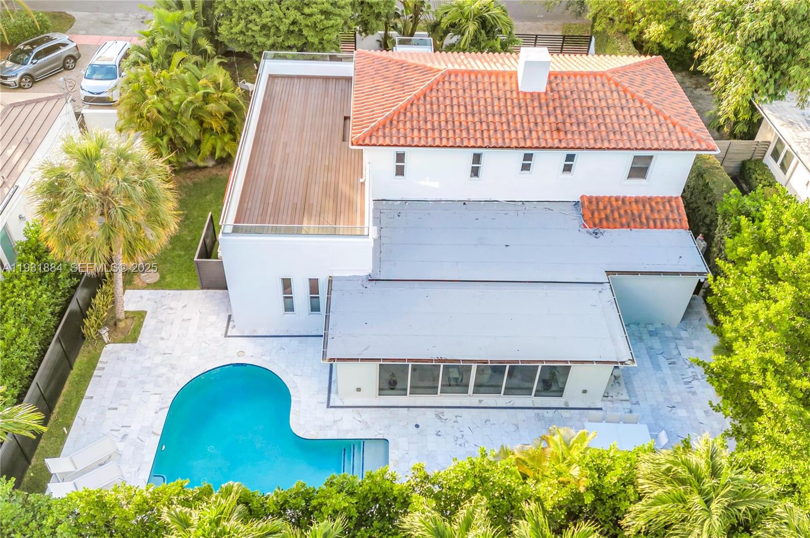 4321 Nautilus Dr Miami Beach, FL 33140