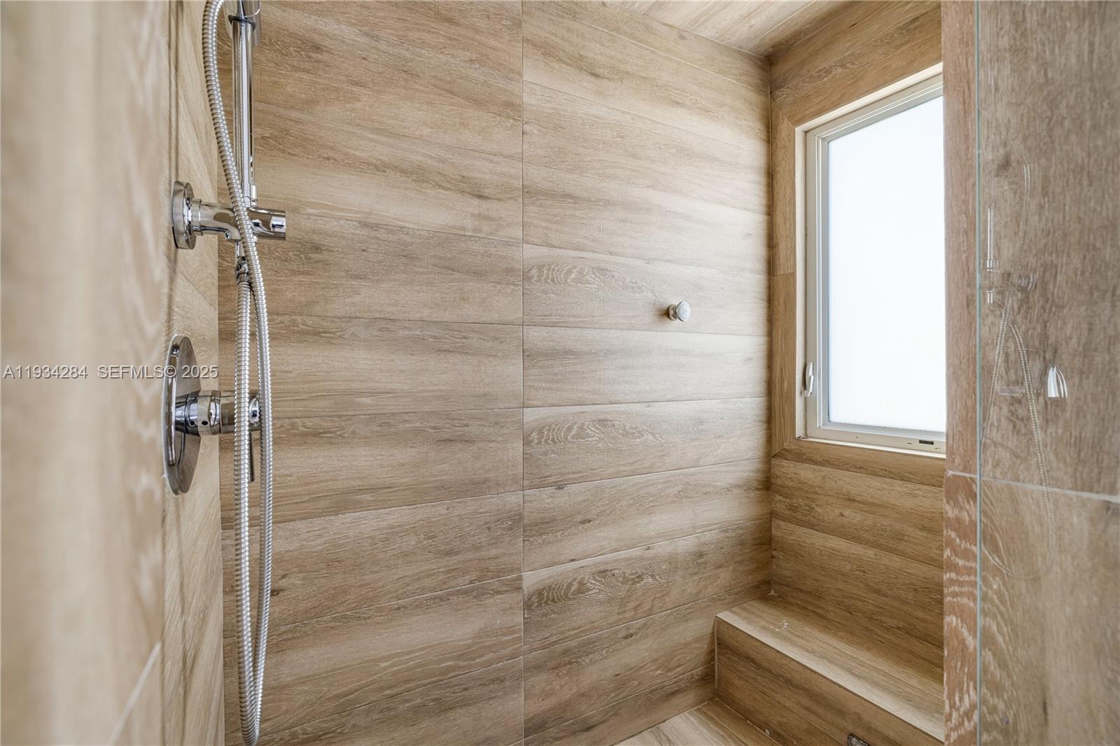 8000 Los Pinos Blvd Coral Gables, FL 33143