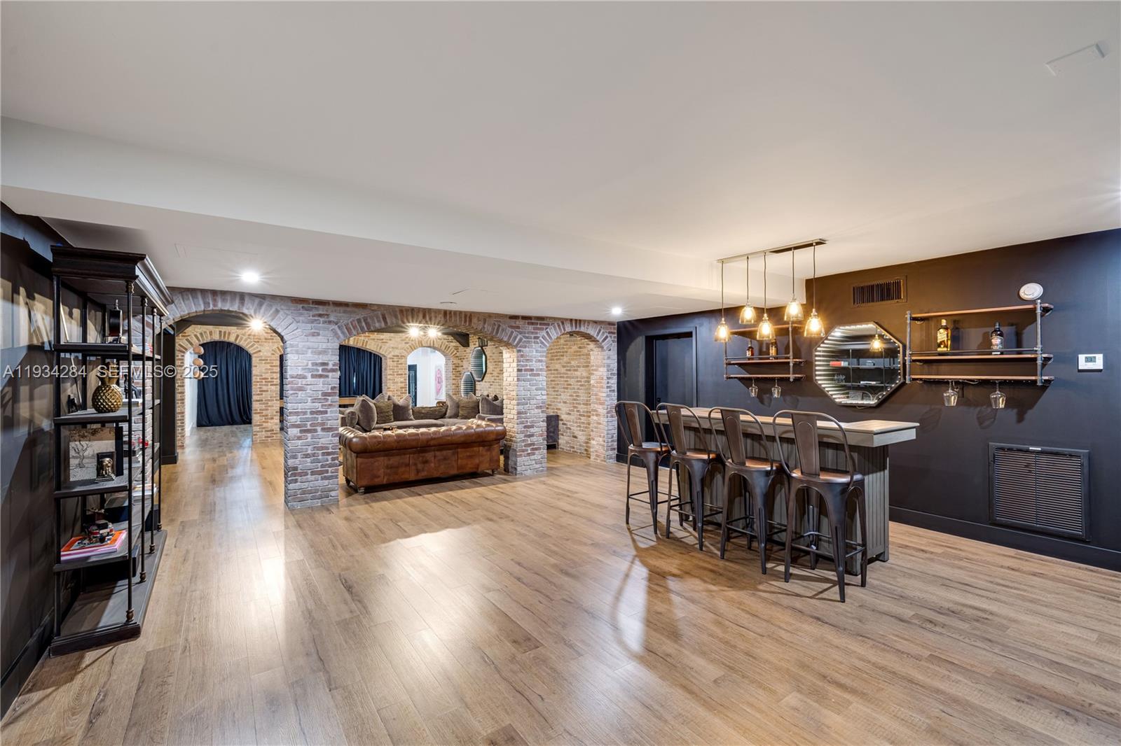 8000 Los Pinos Blvd Coral Gables, FL 33143