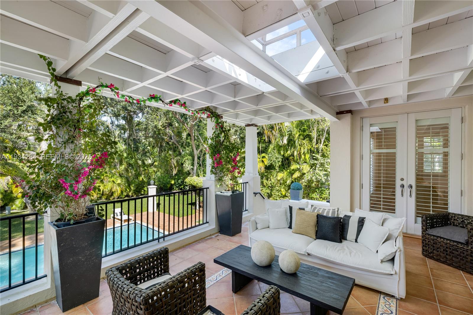 8000 Los Pinos Blvd Coral Gables, FL 33143