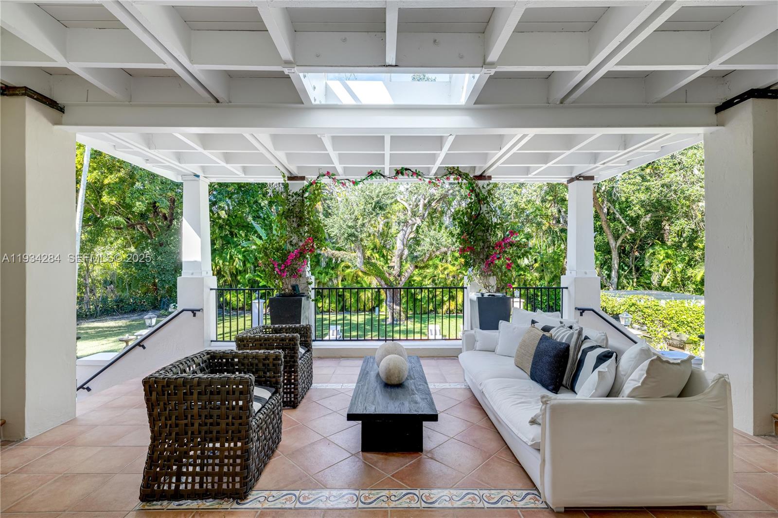 8000 Los Pinos Blvd Coral Gables, FL 33143